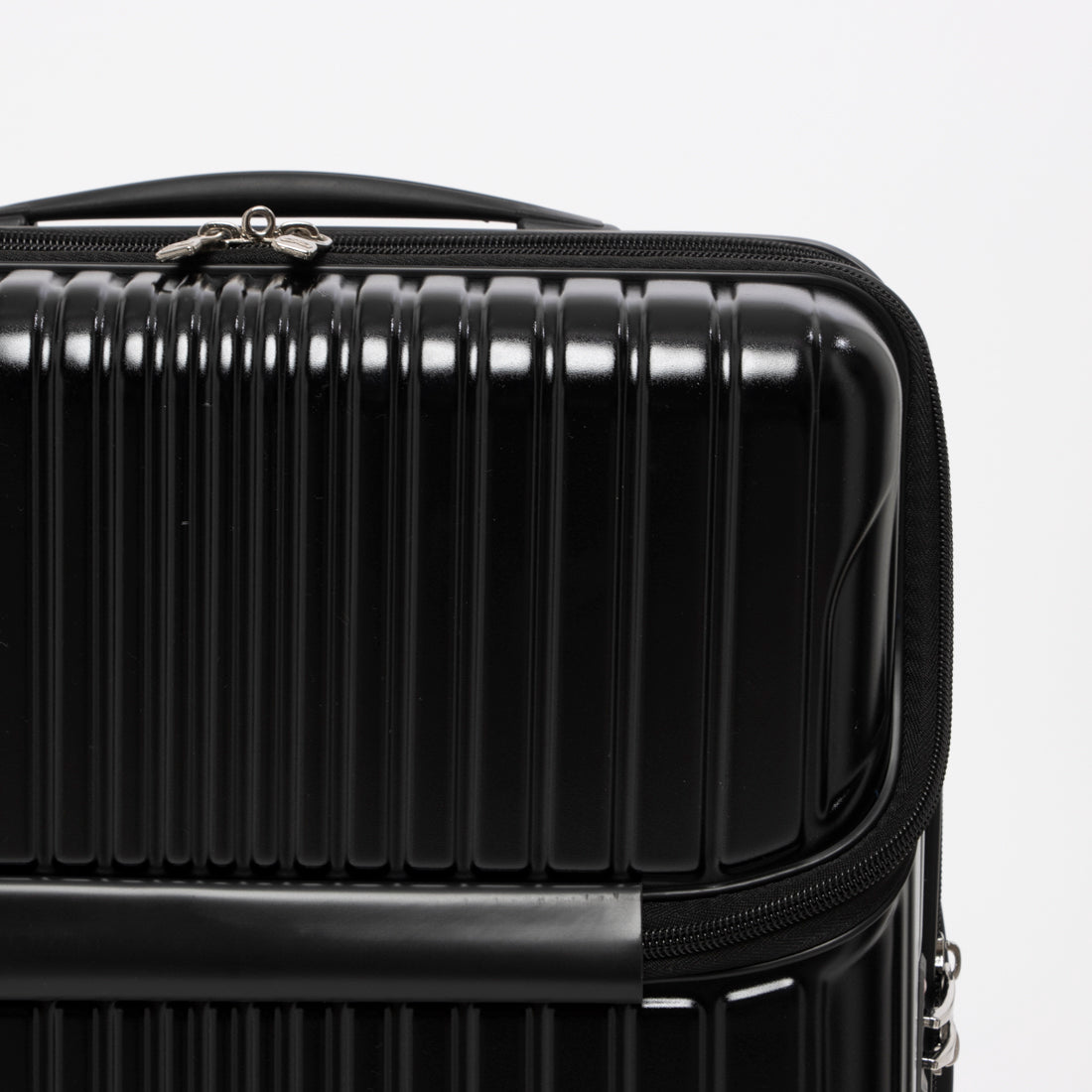 アジア・ラゲージ Asia Luggage トップオープン / 高純度ポリカーボネイト100% / 2way式TSAロック搭載 / 15インチPC収納可能/軽量/機内持ち込みサイズ ALI-6000TP-18 [2?3泊] 37L （マットブラック） マットブラック