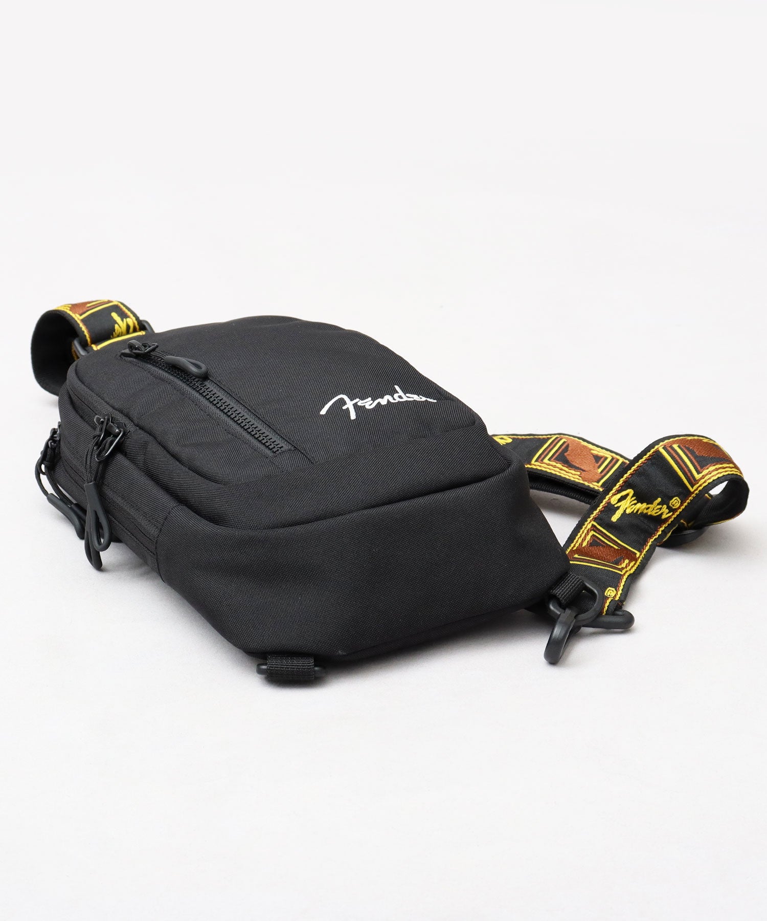 フェンダー FENDER ボディバッグ ワンショルダー バッグ シンプル 斜めがけ 肩がけ ショルダーバッグ コーデュラ （ブラック） ブラック