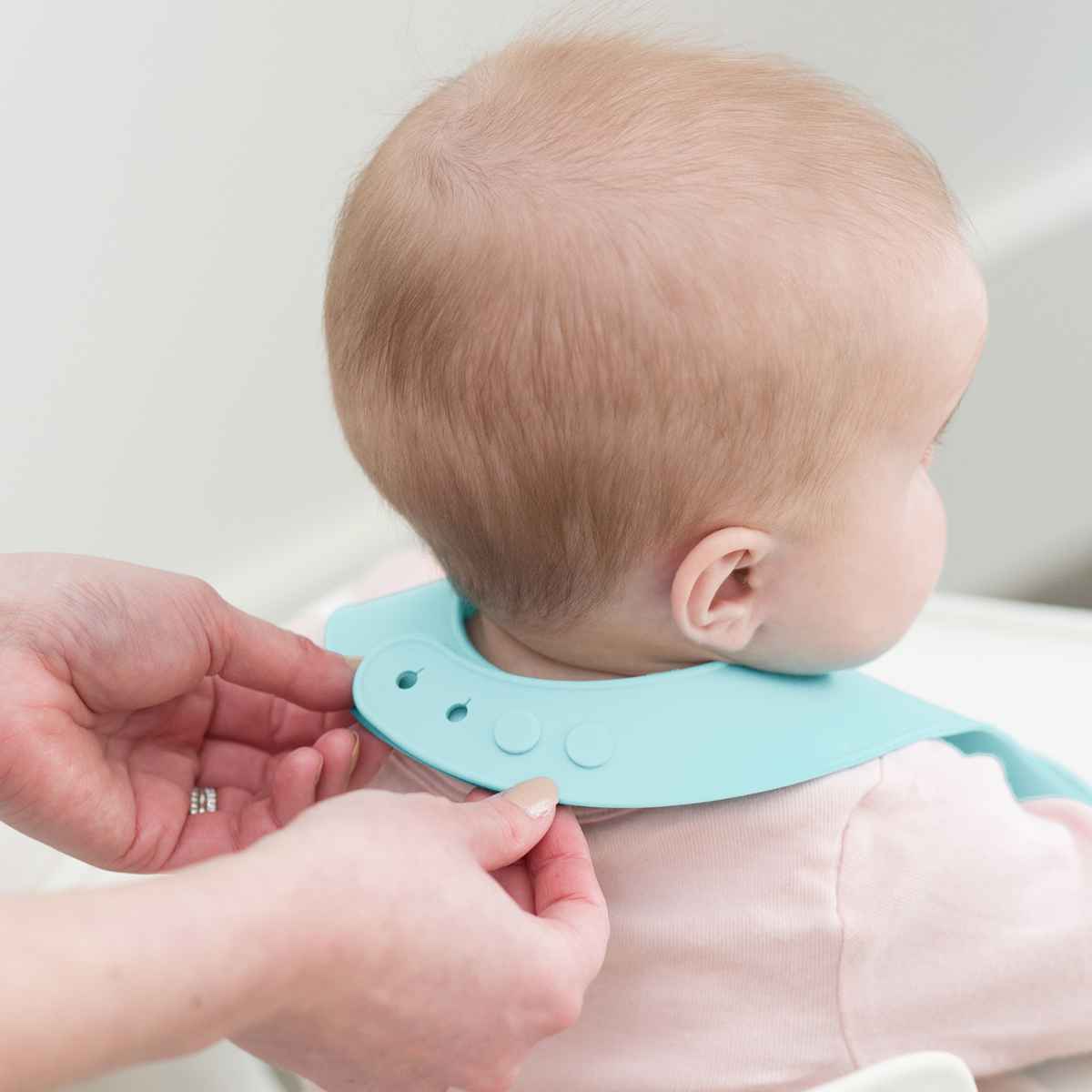 Bella Tunno Wonder Bib, silicone, for ages 6 months to 3 years [Non-returnable item]