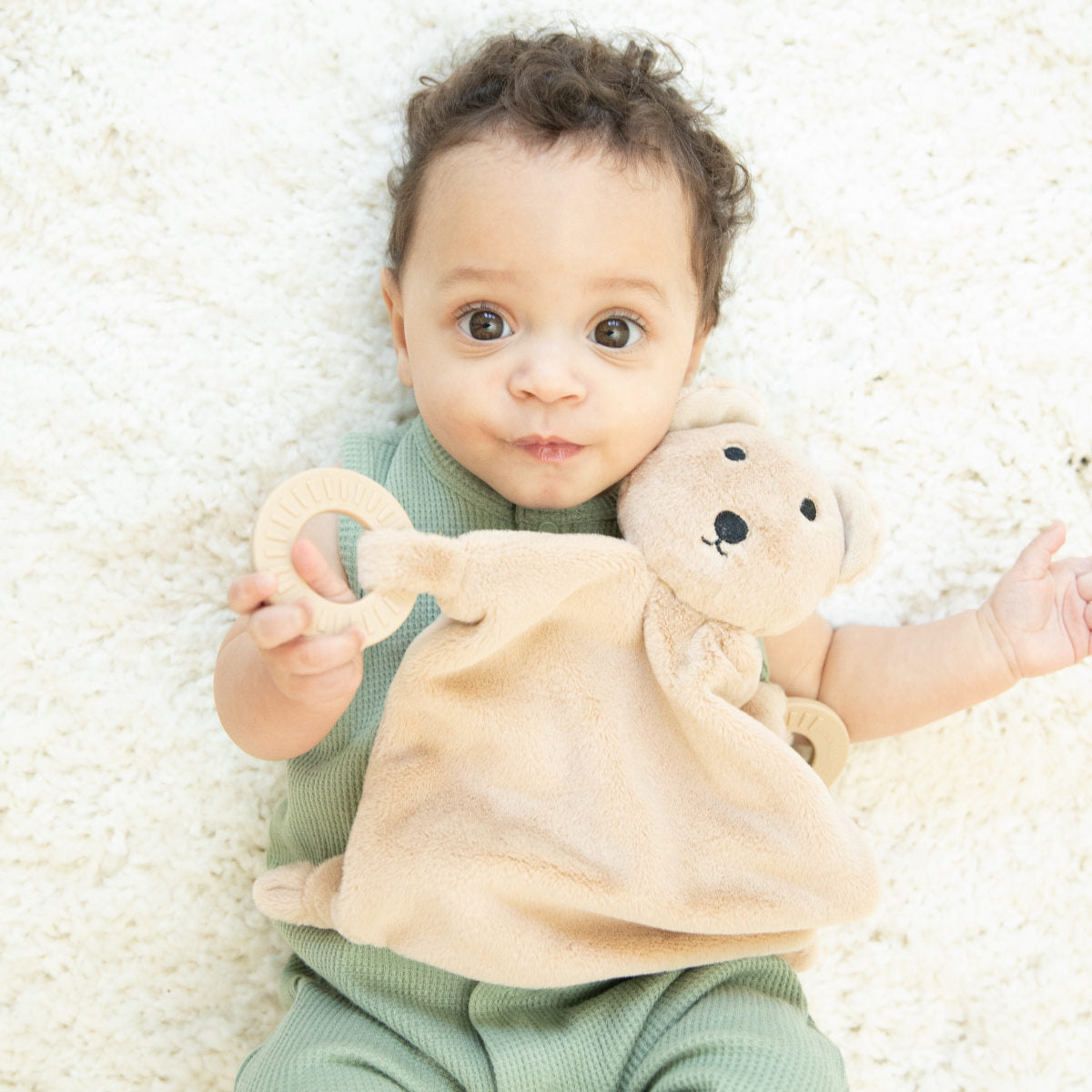 ベラトゥーノ BELLA TUNNO 歯固め Teether Buddy ぬいぐるみ ラトル