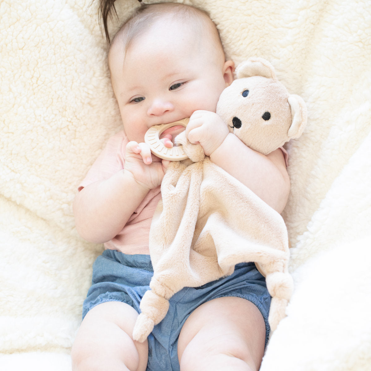ベラトゥーノ BELLA TUNNO 歯固め Teether Buddy ぬいぐるみ ラトル