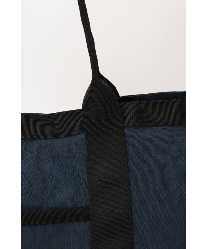 イッカ ikka UNIVERSAL OVERALL Washerトートバッグ （オリーブ） オリーブ