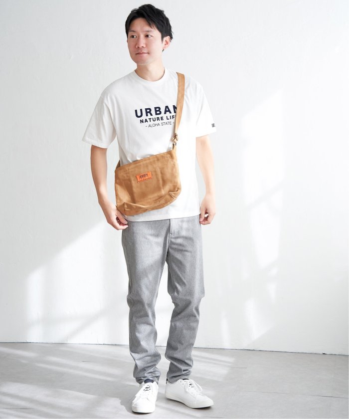 イッカ ikka URBANフロッキープリントT （ブラック） ブラック