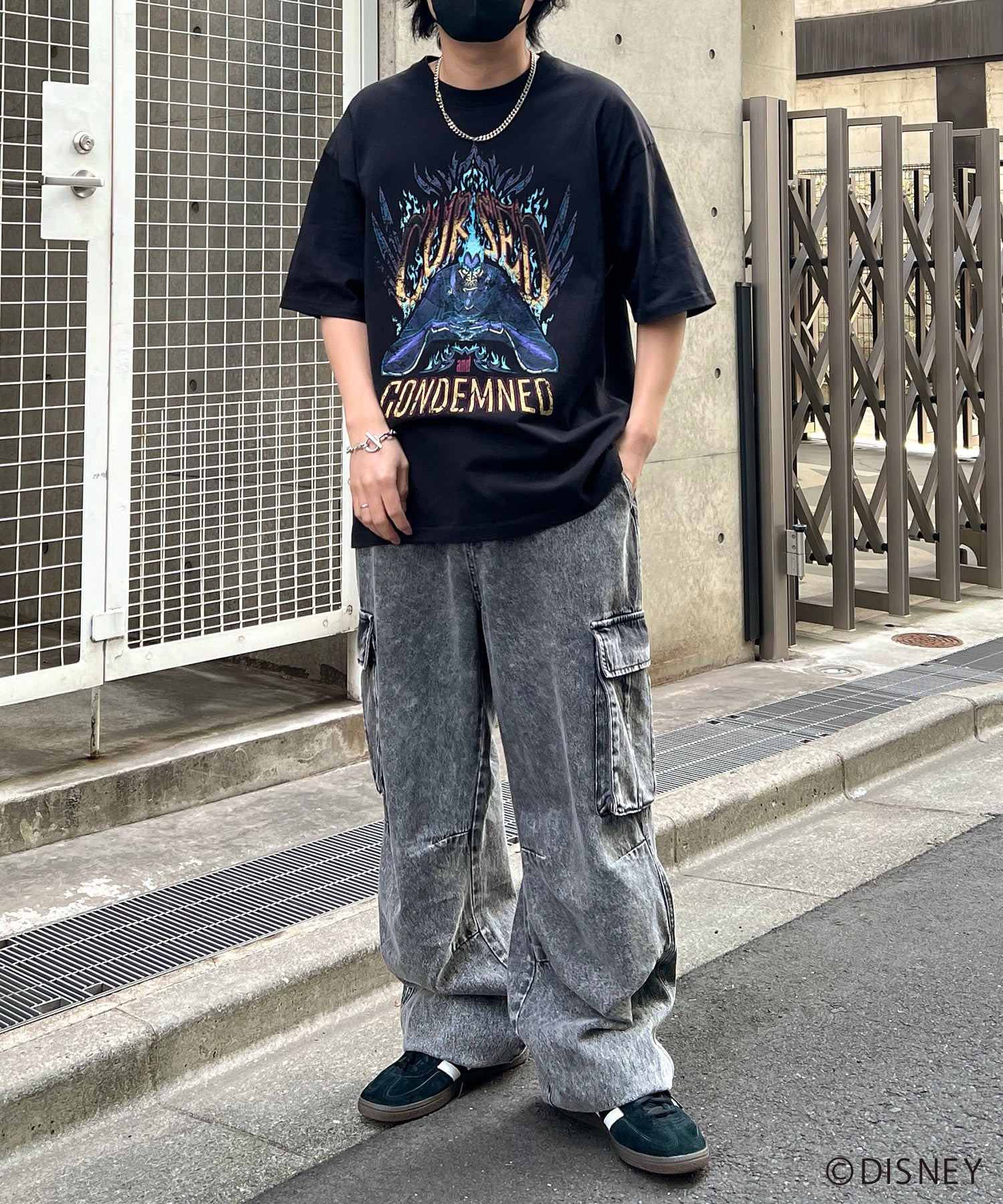 イルズ ILL'S Disney ディズニー Villains ヴィランズ ヴィンテージライク ピグメント加工 ビッグシルエット 半袖プリントTシャツ カットソー ユニセックス （ブラック） ブラック