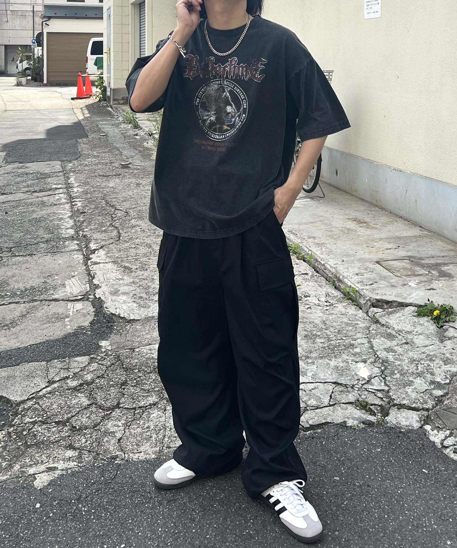 イルズ ILL'S ヴィンテージライク ロックプリント レトロ ピグメント加工 ビッグシルエット半袖バンドTシャツ （ブラック2） ブラック2