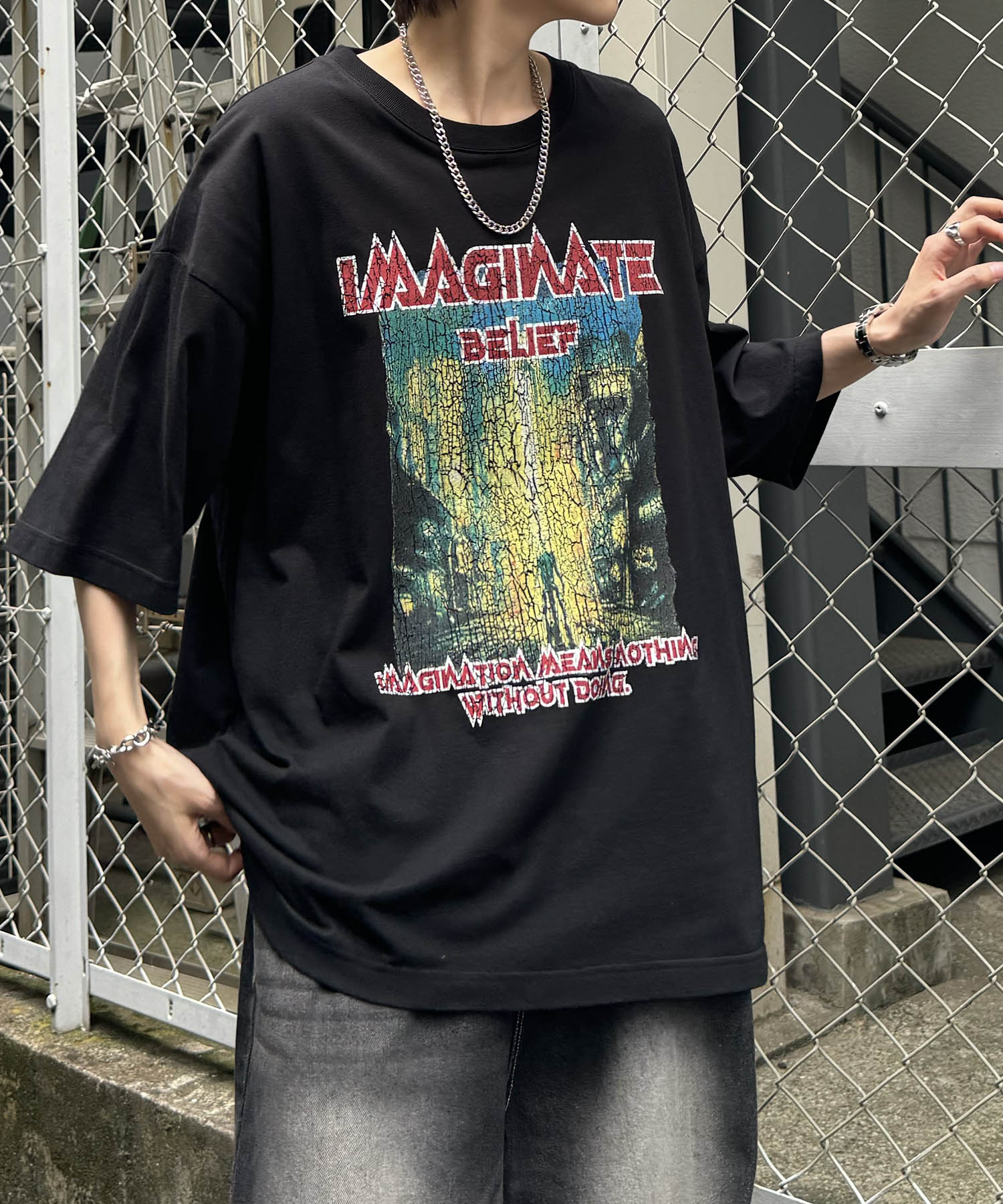 イルズ ILL'S ヴィンテージライク ロックプリント レトロ ピグメント加工 ビッグシルエット半袖バンドTシャツ （ブラック） ブラック
