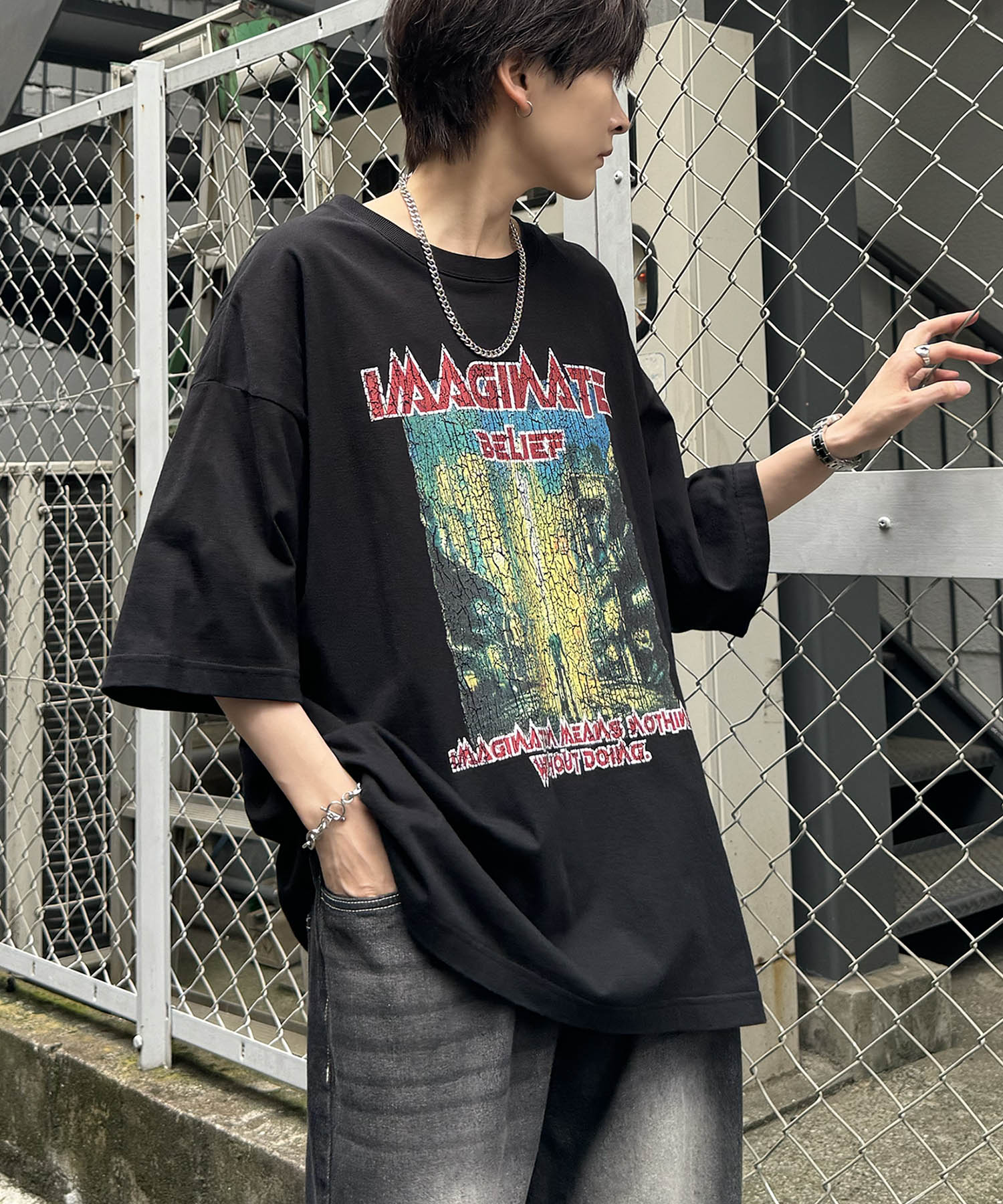 イルズ ILL'S ヴィンテージライク ロックプリント レトロ ピグメント加工 ビッグシルエット半袖バンドTシャツ （ブラック） ブラック