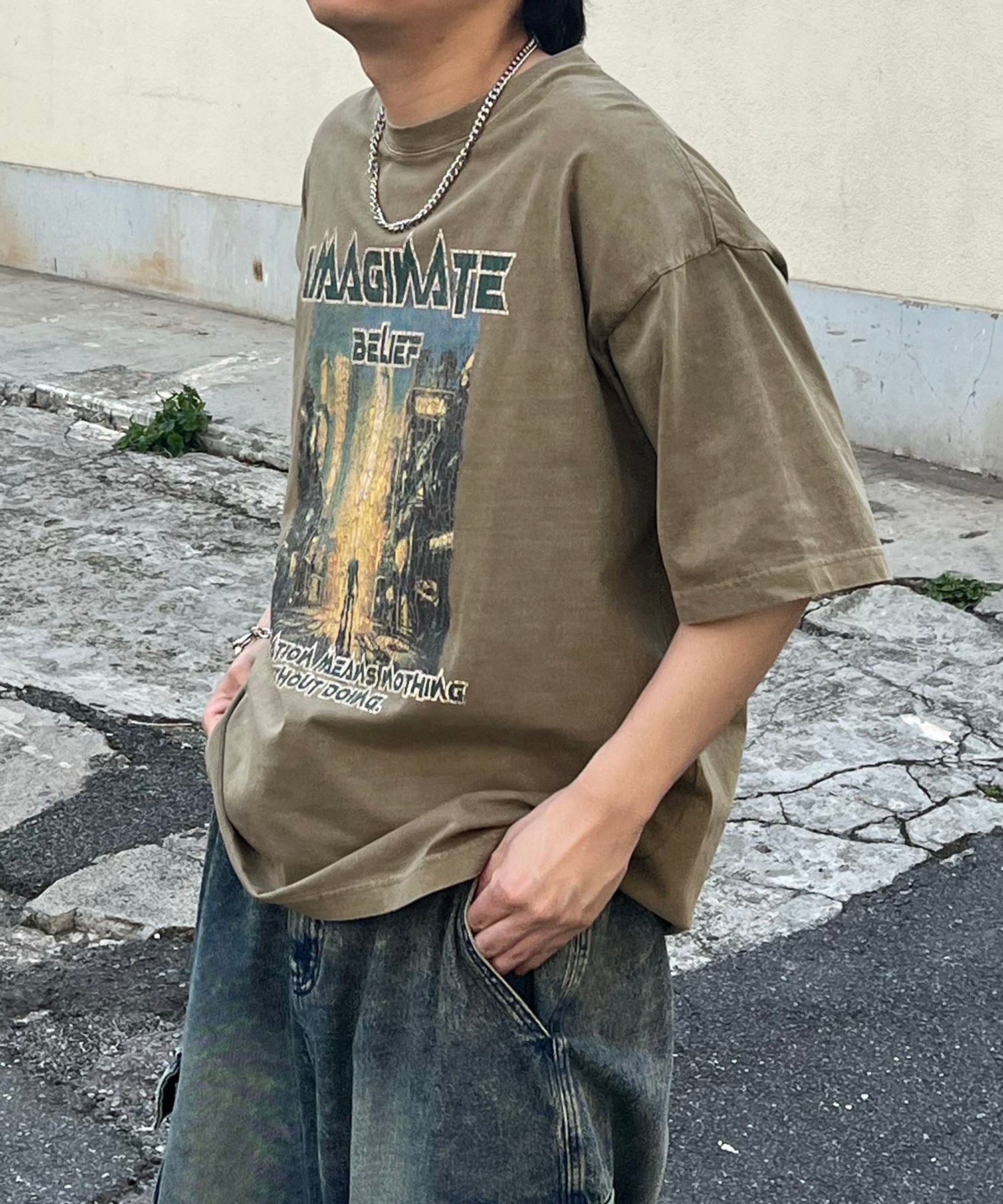 イルズ ILL'S ヴィンテージライク ロックプリント レトロ ピグメント加工 ビッグシルエット半袖バンドTシャツ （ベージュ） ベージュ