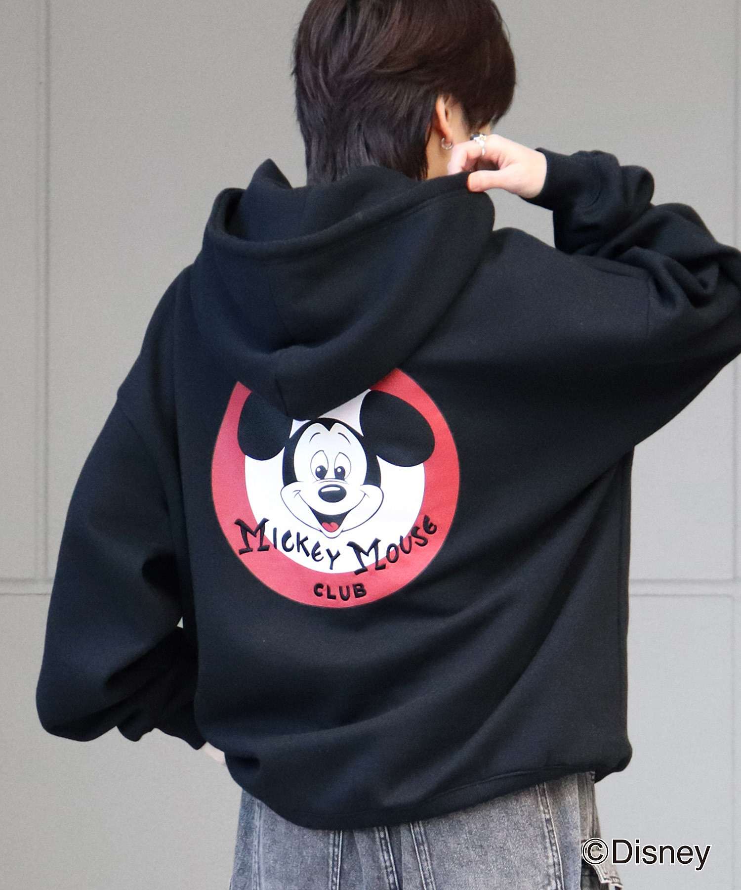 イルズ ILL'S Disney ディズニー ワンポイント刺繍 バックプリント ビッグシルエットプルオーバーフーディー パーカー ユニセックス （ブラック） ブラック