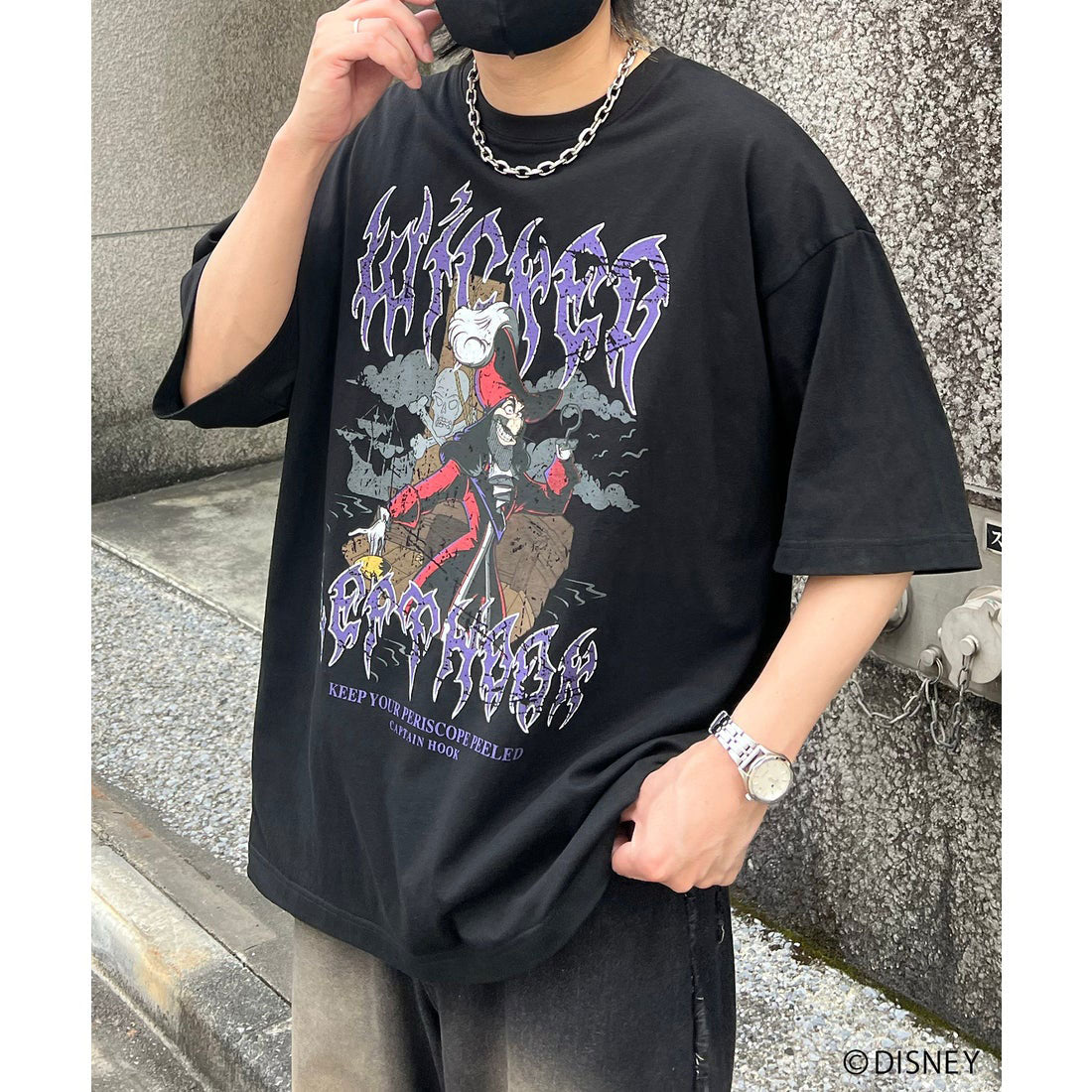 イルズ ILL'S Disney ディズニー Villains ヴィランズ ヴィンテージライク ピグメント加工 ビッグシルエット 半袖プリントTシャツ カットソー ユニセックス （ブラック） ブラック