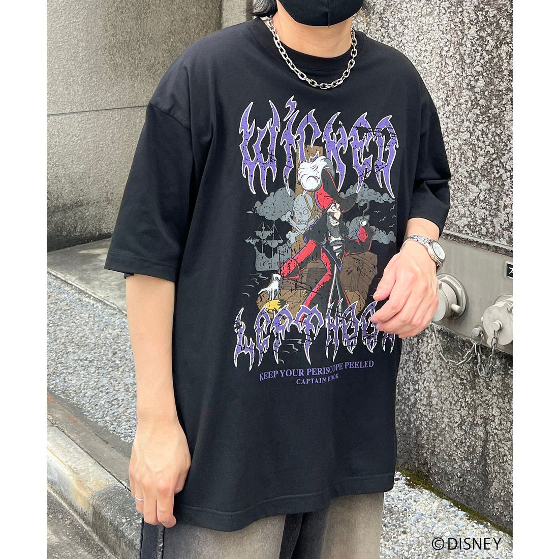 イルズ ILL'S Disney ディズニー Villains ヴィランズ ヴィンテージライク ピグメント加工 ビッグシルエット 半袖プリントTシャツ カットソー ユニセックス （ブラック） ブラック