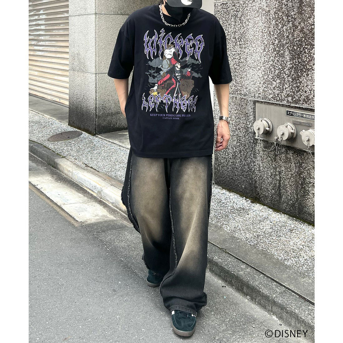 イルズ ILL'S Disney ディズニー Villains ヴィランズ ヴィンテージライク ピグメント加工 ビッグシルエット 半袖プリントTシャツ カットソー ユニセックス （ブラック） ブラック