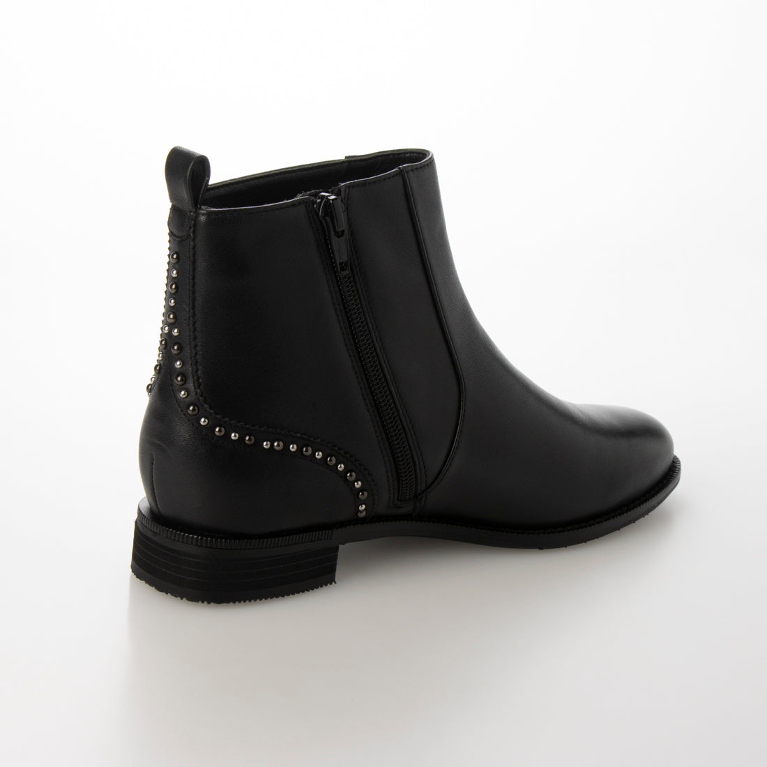 ING studded design short boots