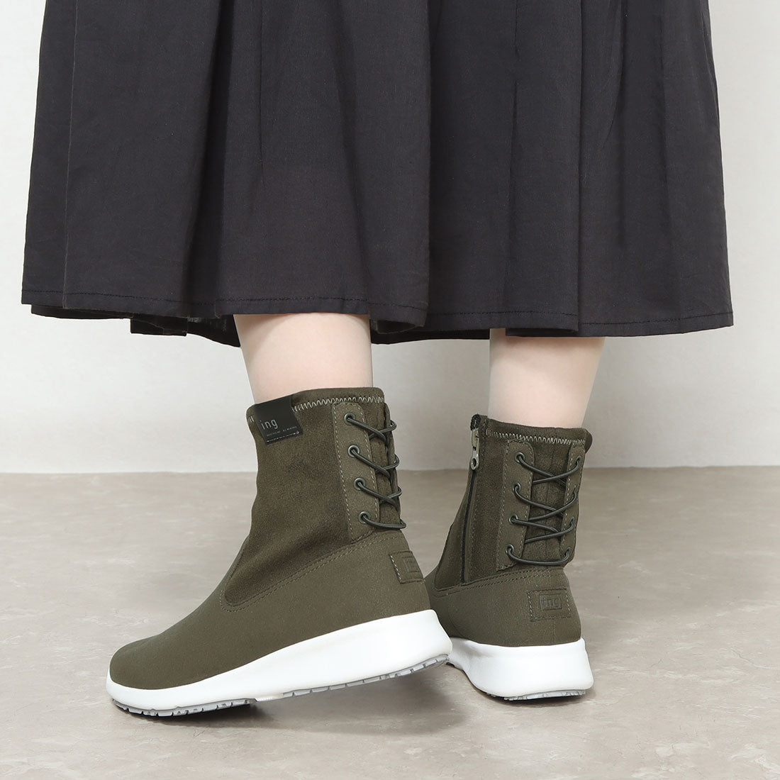 [Rain and snow compatible] Stretch sneaker boots