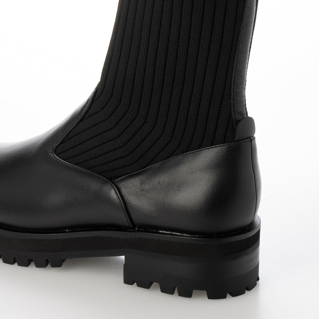 [Sustainable Series] Round Toe Rib Knit Boots