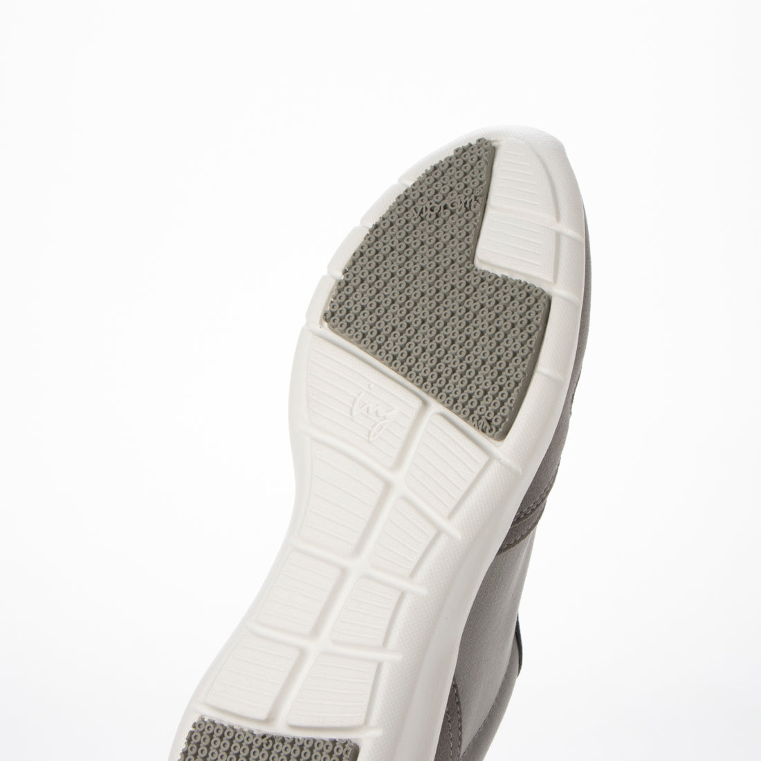 ING All-weather center zipper sneakers