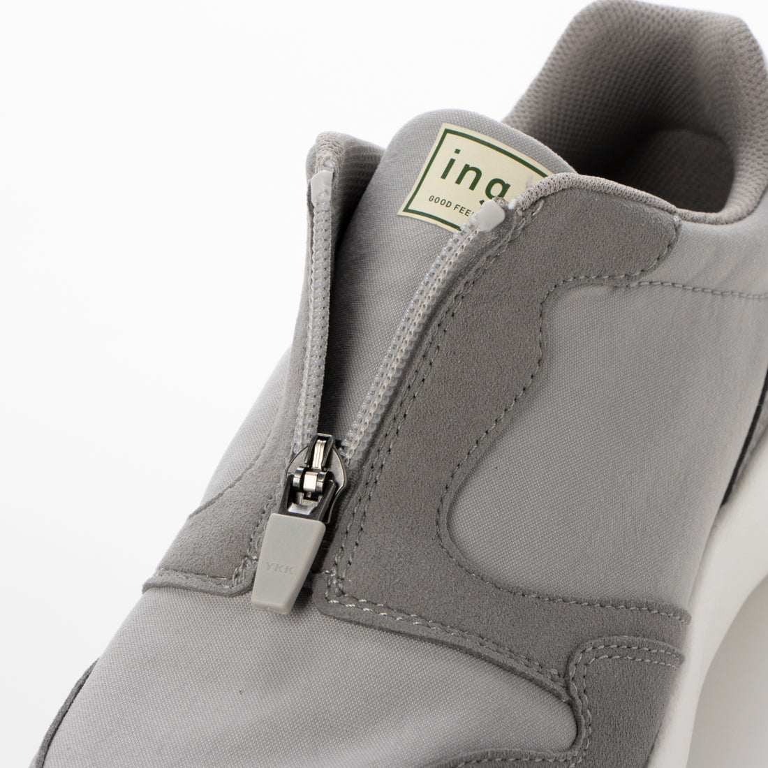 ING All-weather center zipper sneakers