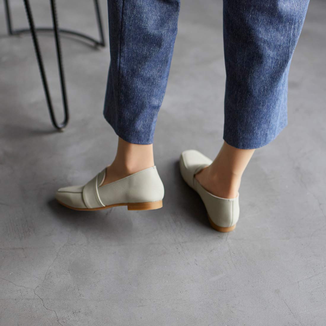 ing [WEB exclusive] Leather belt loafers