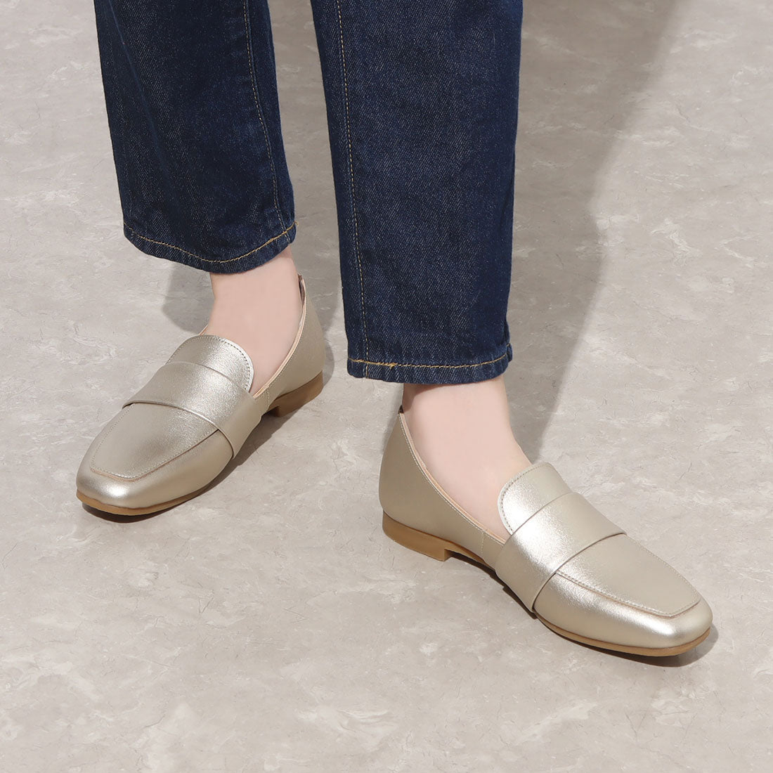 ing [WEB exclusive] Leather belt loafers