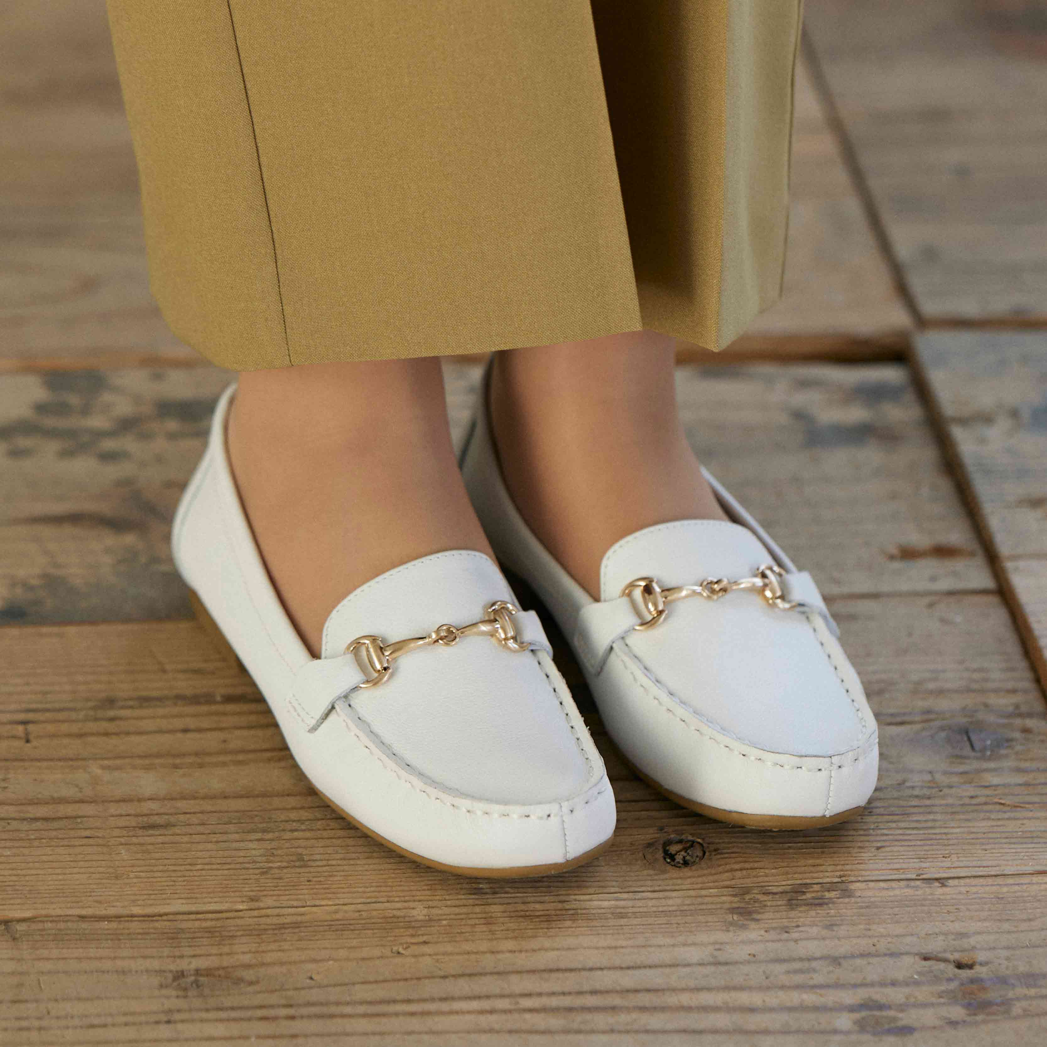 ing [3E] Mocha shoes with bits