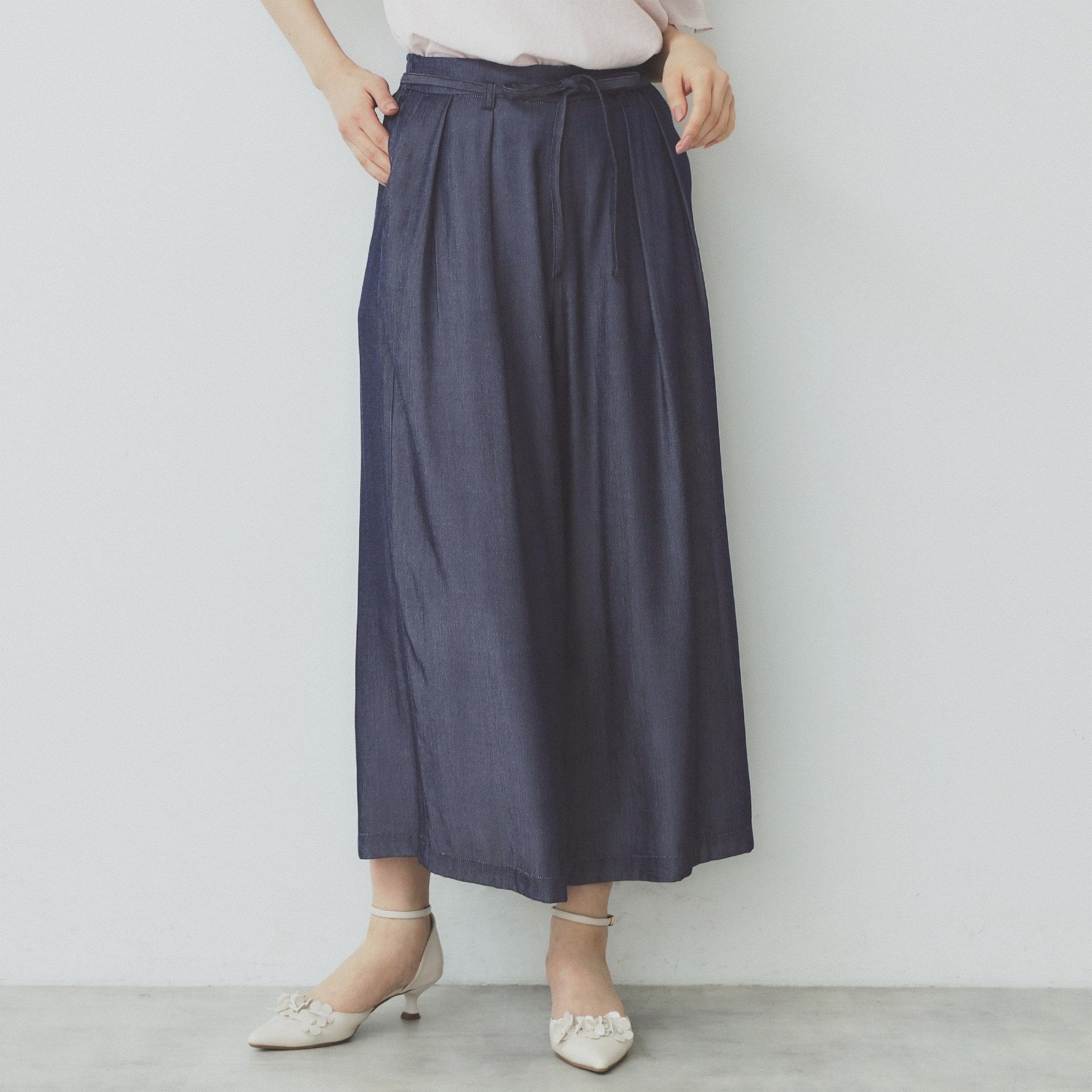 インデックス index シャンブレータックガウチョパンツ【洗濯機可・接触冷感】 （ネイビー(094)） ネイビー(094)