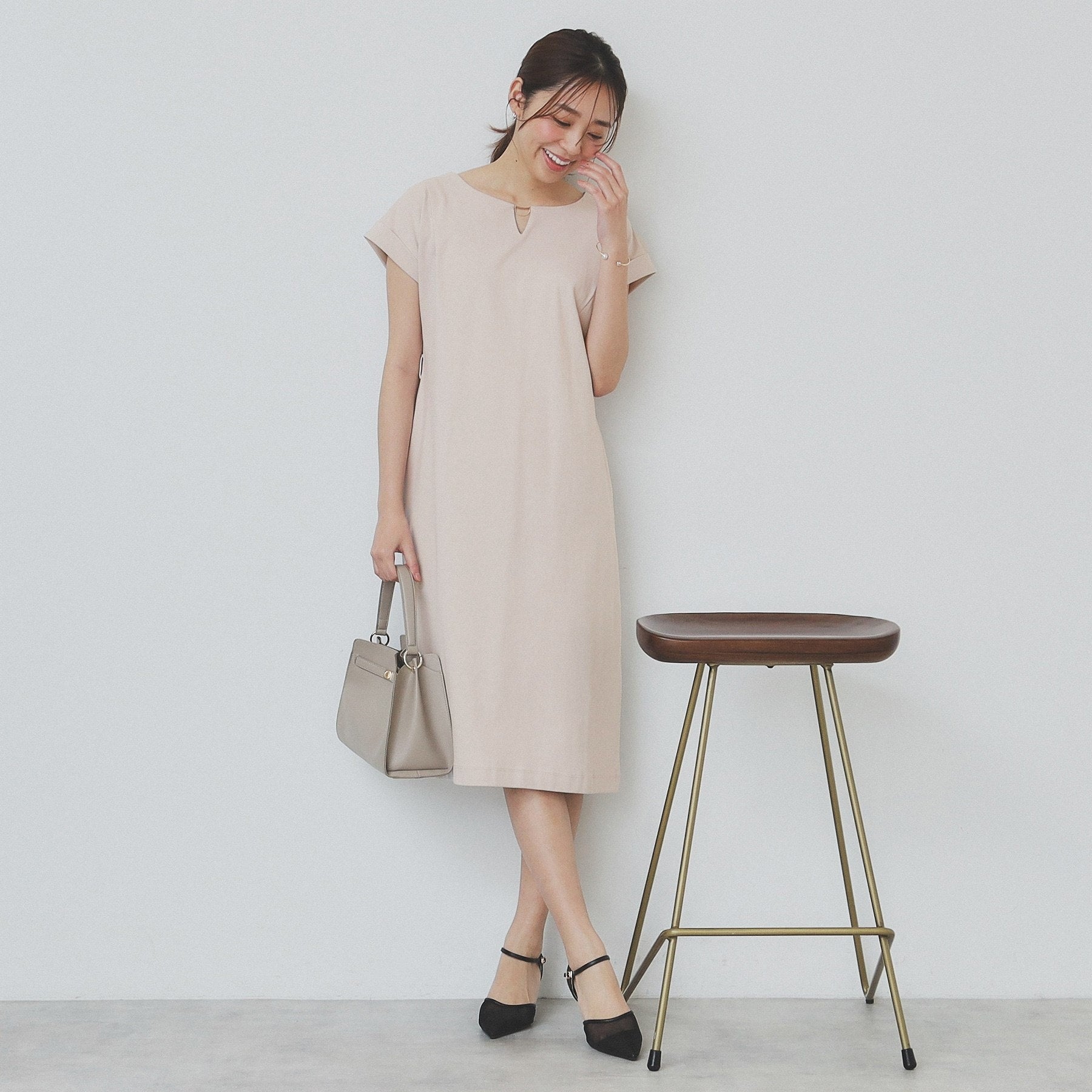 インデックス index 《5color/XS-3Lsize》Iラインシルエットワンピース【洗濯機洗い可/UVケア/接触冷感】 （ブラウン(844)） ブラウン(844)