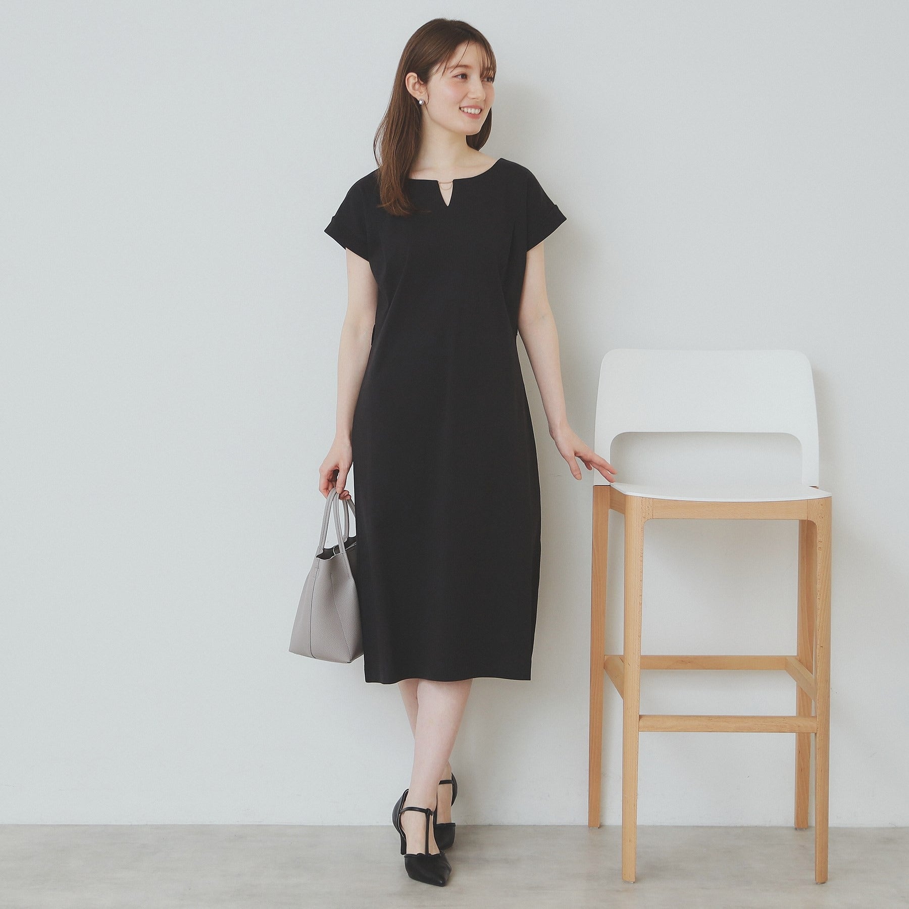 インデックス index 《5color/XS-3Lsize》Iラインシルエットワンピース【洗濯機洗い可/UVケア/接触冷感】 （ブラウン(844)） ブラウン(844)