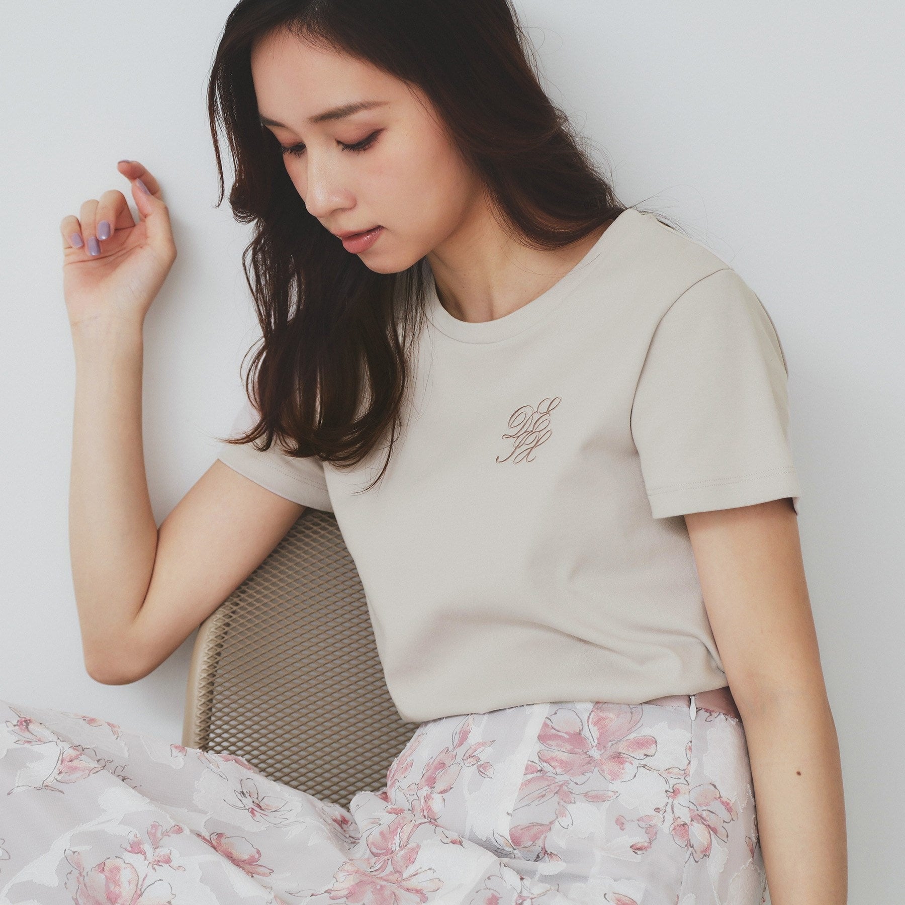 インデックス index エンブレム刺繍Tシャツ【UV/接触冷感/洗濯機洗い可】 （グレージュ(050)） グレージュ(050)