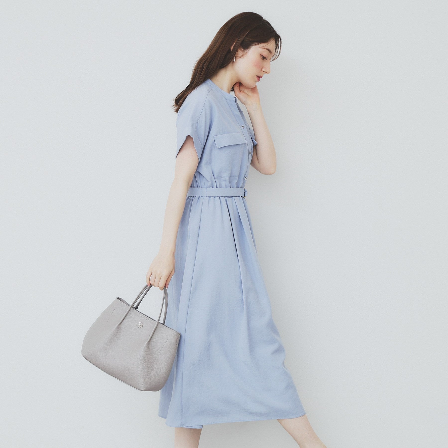 インデックス index 《6color/XS-LLsize》ダブルポケットスキッパーシャツワンピース【洗濯機洗い可/抗ピル/吸水速乾/防シワ】 （グレージュ(850)） グレージュ(850)