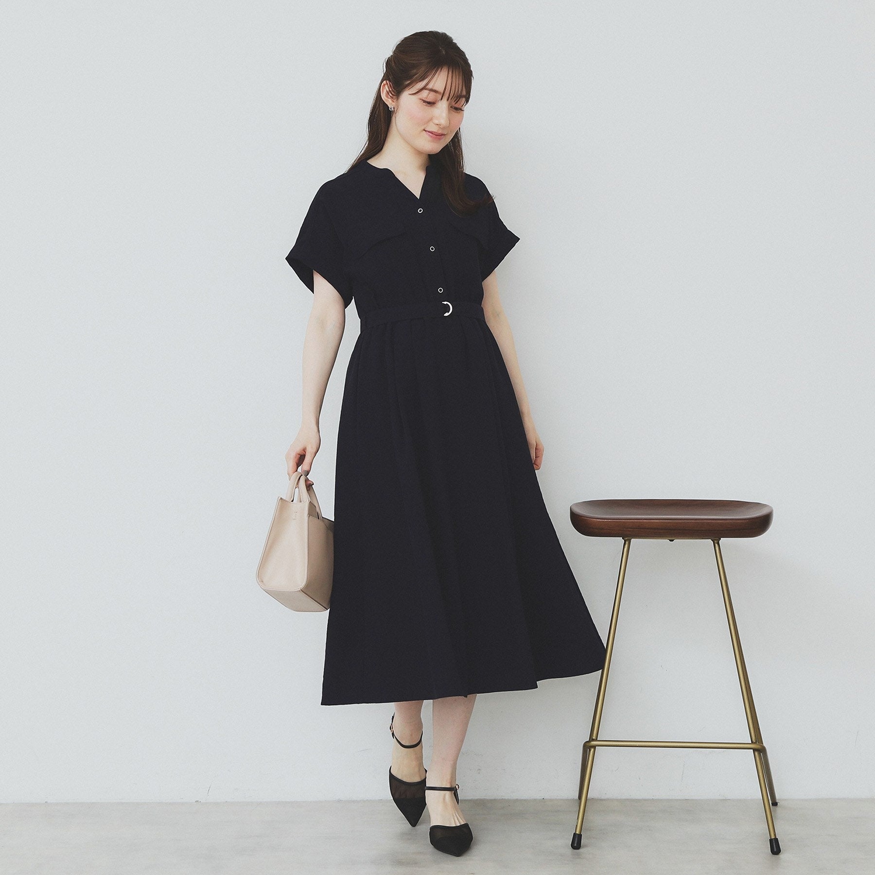 インデックス index 《6color/XS-LLsize》ダブルポケットスキッパーシャツワンピース【洗濯機洗い可/抗ピル/吸水速乾/防シワ】 （グレージュ(850)） グレージュ(850)