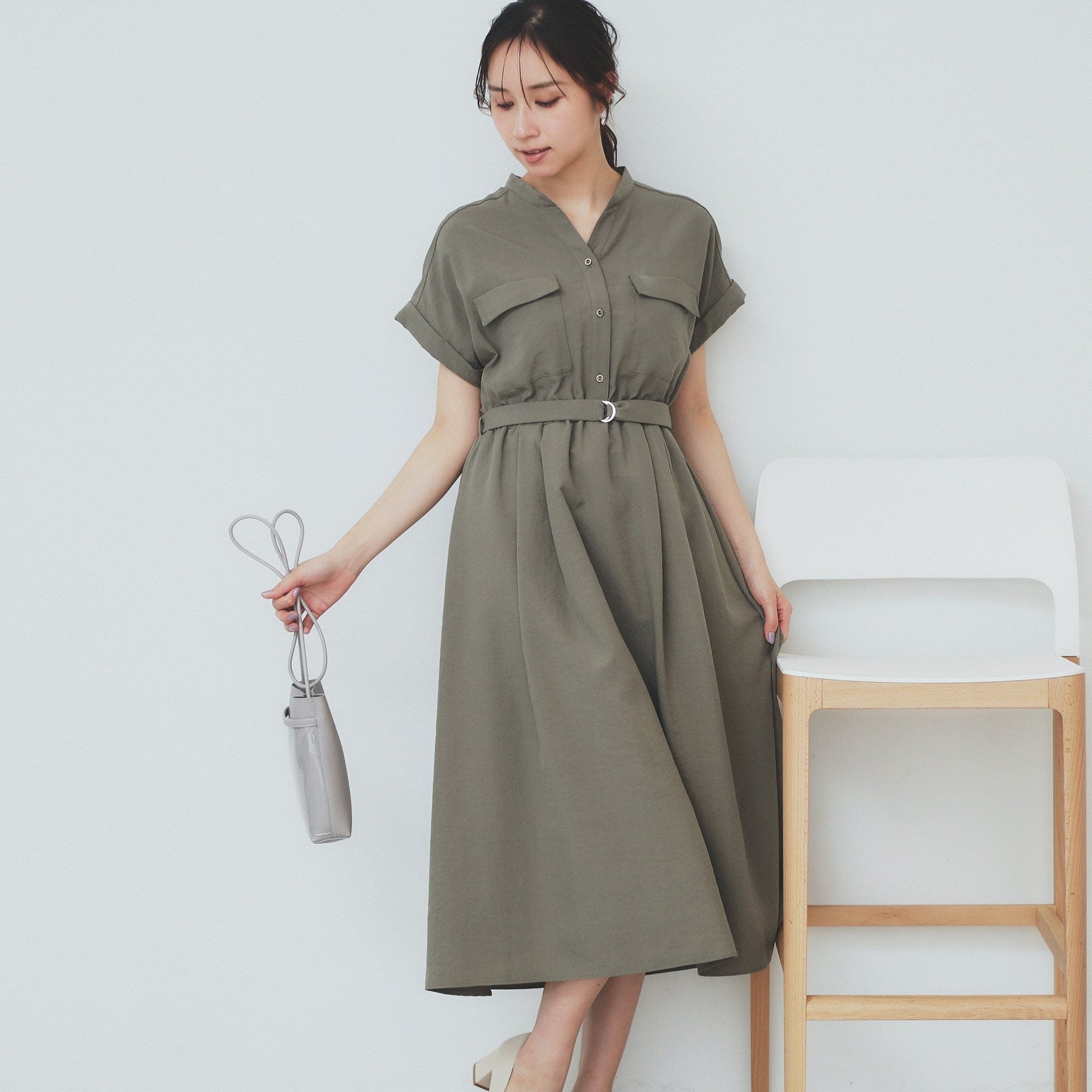 インデックス index 《6color/XS-LLsize》ダブルポケットスキッパーシャツワンピース【洗濯機洗い可/抗ピル/吸水速乾/防シワ】 （カーキ(027)） カーキ(027)
