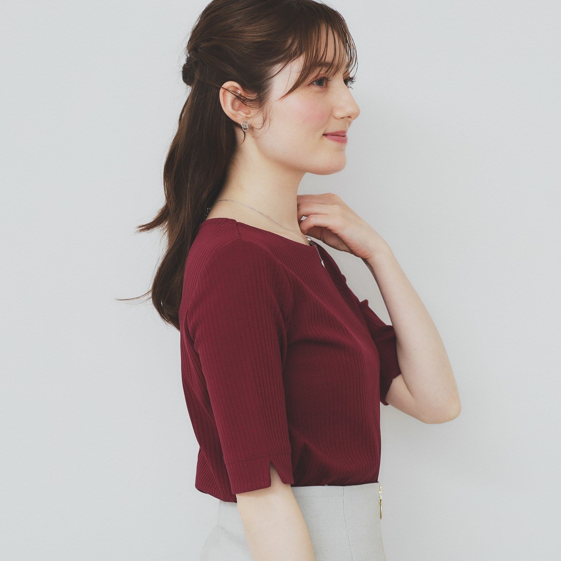 インデックス index 《7color/XS-LLsize》ボートネックリブトップス【UV/洗濯機洗い可】 （チャコールグレー(014)） チャコールグレー(014)