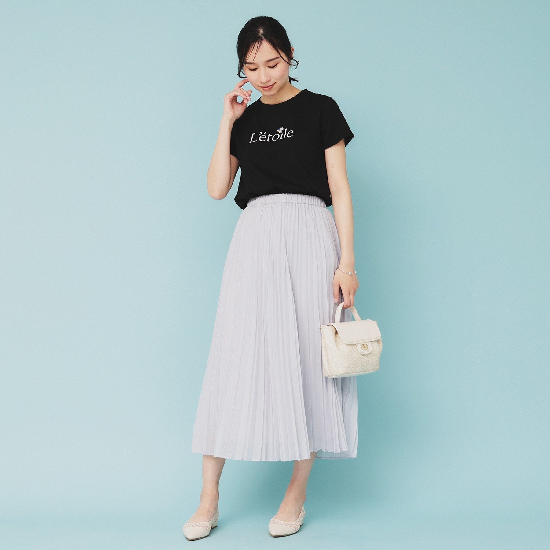 インデックス index コットン混ビジューTシャツ【洗濯機可・接触冷感・UVケア・吸水速乾・汗ジミ防止】 （オフホワイト(003)） オフホワイト(003)