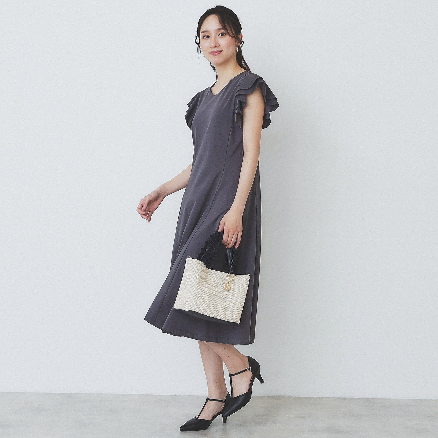 インデックス index シルケットVネックダブルフレアワンピース【洗濯機可・接触冷感・UVケア】 （ブラウン(044)） ブラウン(044)