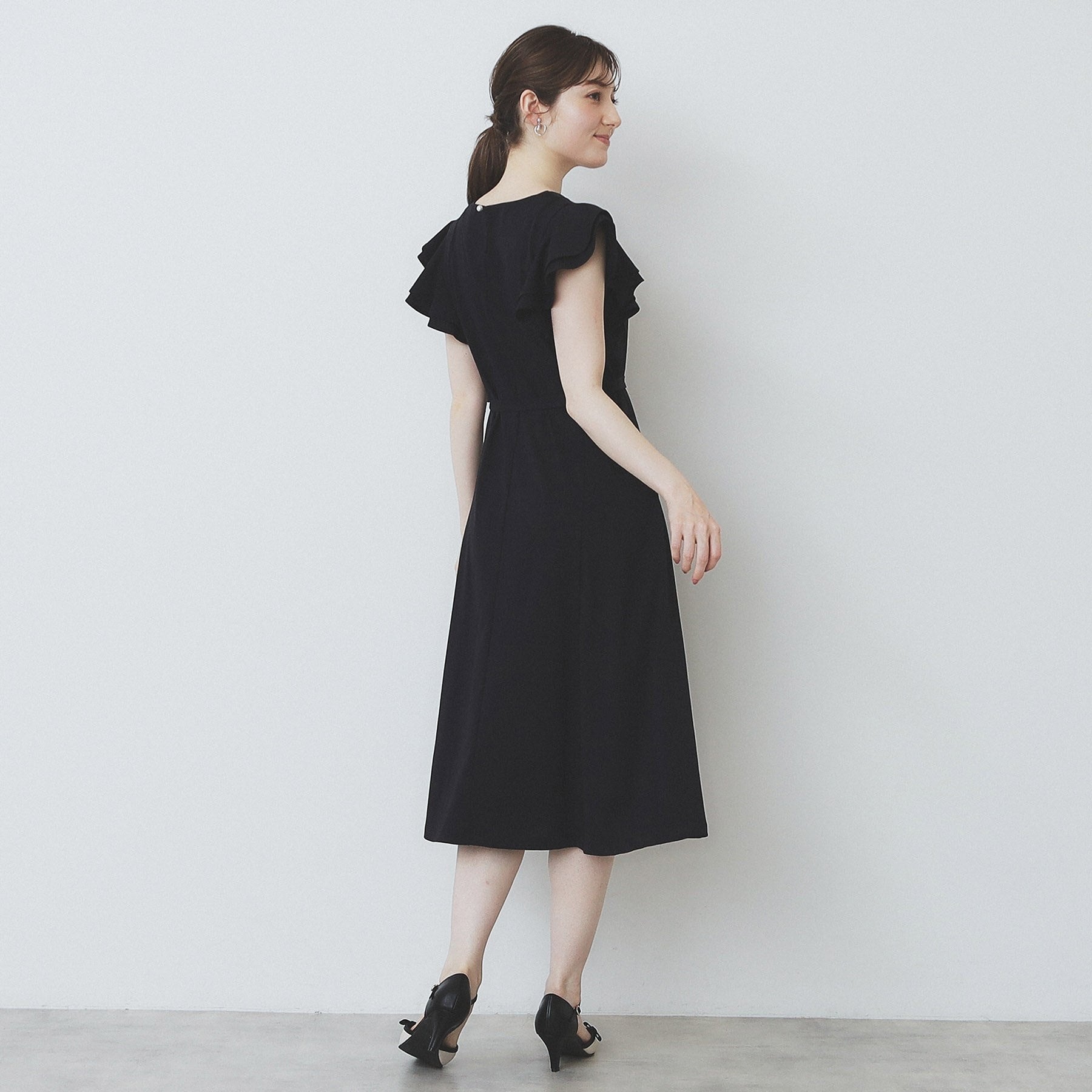 インデックス index シルケットVネックダブルフレアワンピース【洗濯機可・接触冷感・UVケア】 （ブラウン(044)） ブラウン(044)