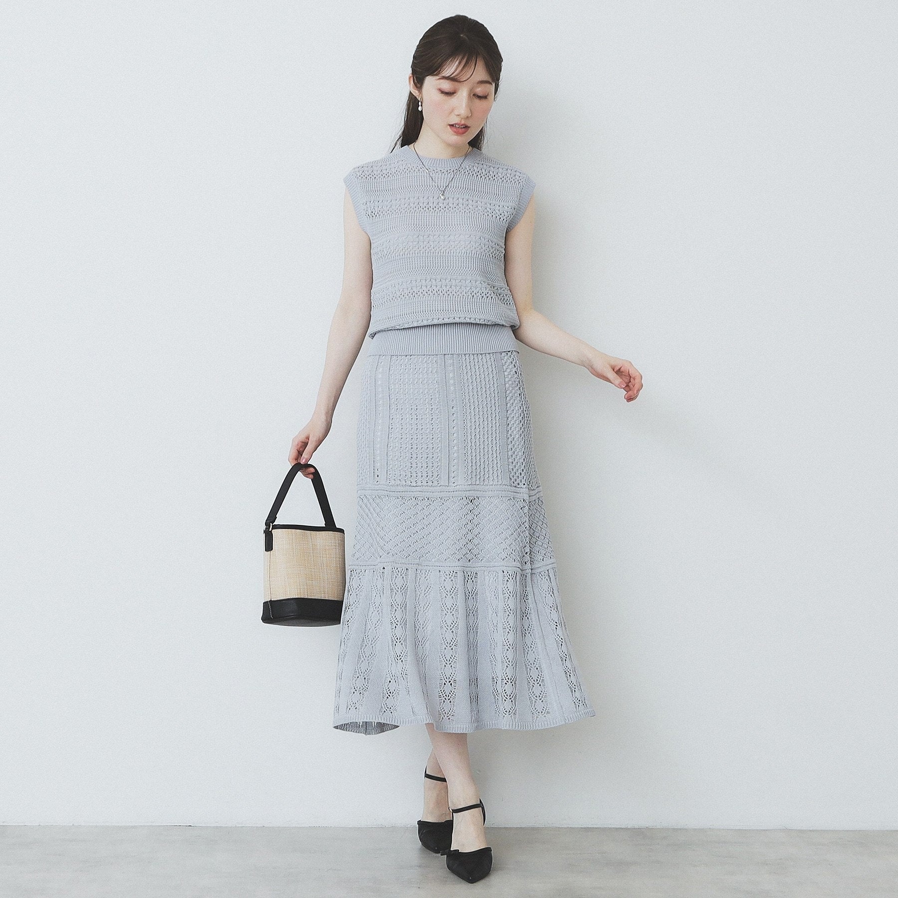 インデックス index 透かし編みフレアニットスカート【洗濯機可】 （オフホワイト(303)） オフホワイト(303)