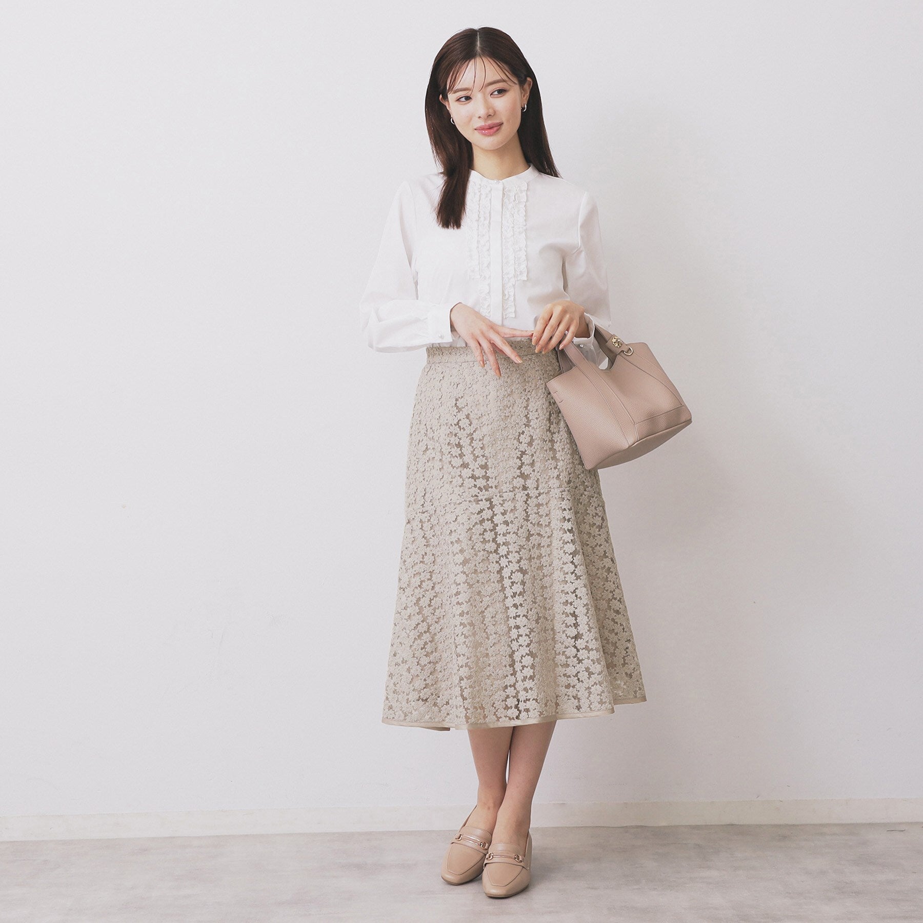 インデックス index チュール小花刺繍切り替えマーメイドスカート【洗濯機可・抗ピル】 （チャコールグレー(013)） チャコールグレー(013)