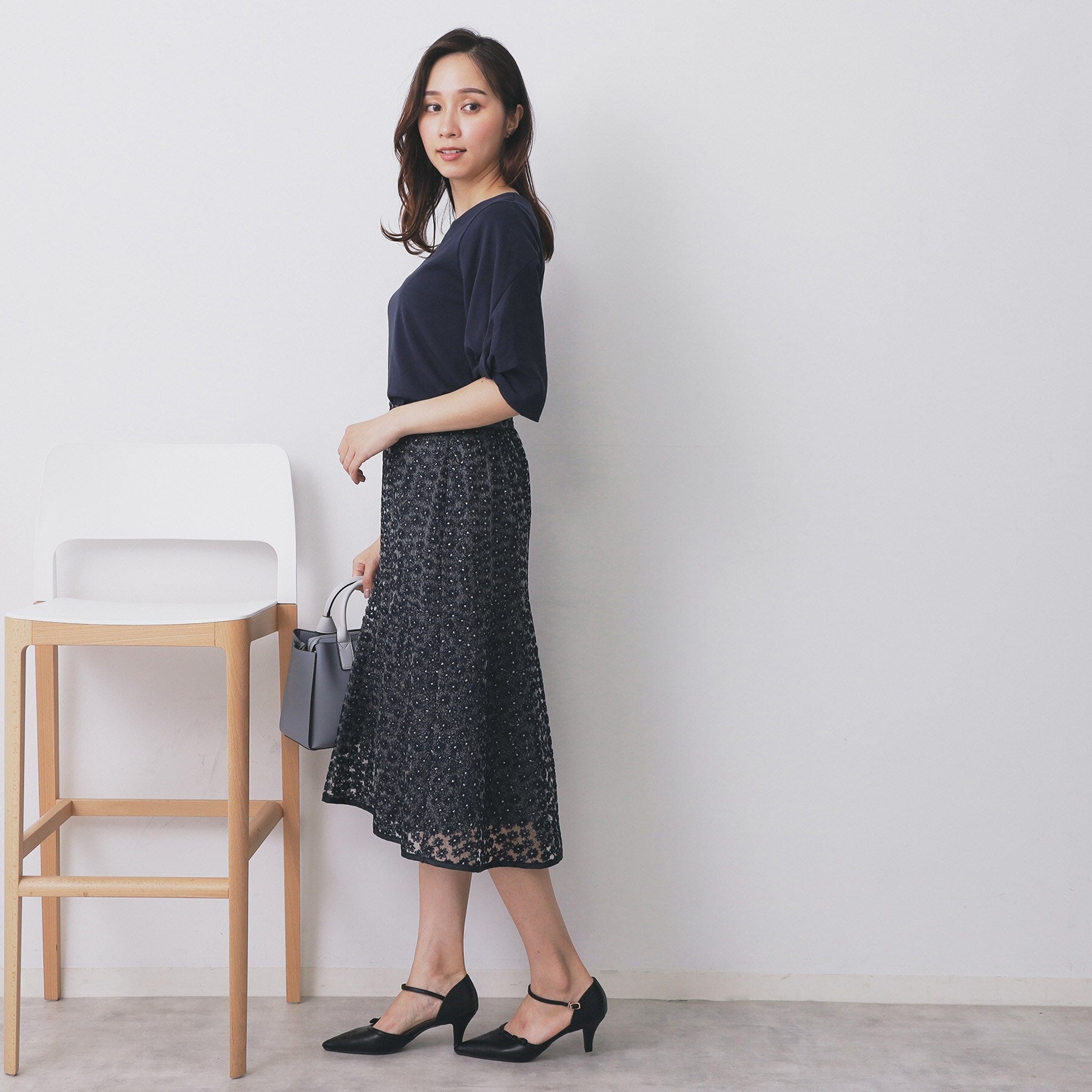 インデックス index チュール小花刺繍切り替えマーメイドスカート【洗濯機可・抗ピル】 （チャコールグレー(013)） チャコールグレー(013)