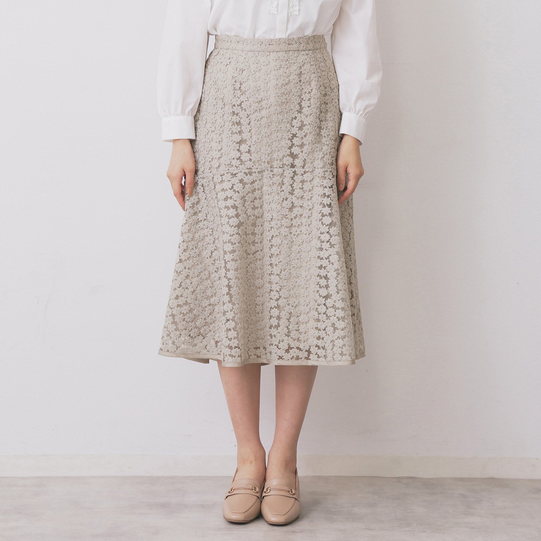 インデックス index チュール小花刺繍切り替えマーメイドスカート【洗濯機可・抗ピル】 （チャコールグレー(013)） チャコールグレー(013)