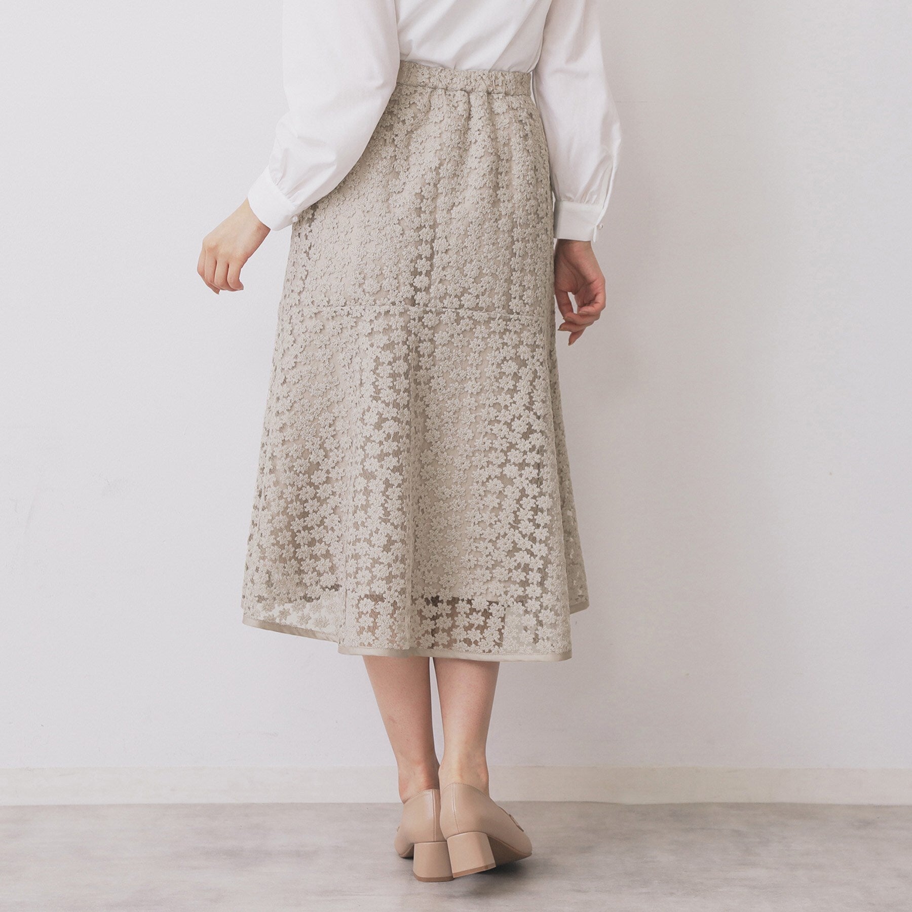 インデックス index チュール小花刺繍切り替えマーメイドスカート【洗濯機可・抗ピル】 （チャコールグレー(013)） チャコールグレー(013)