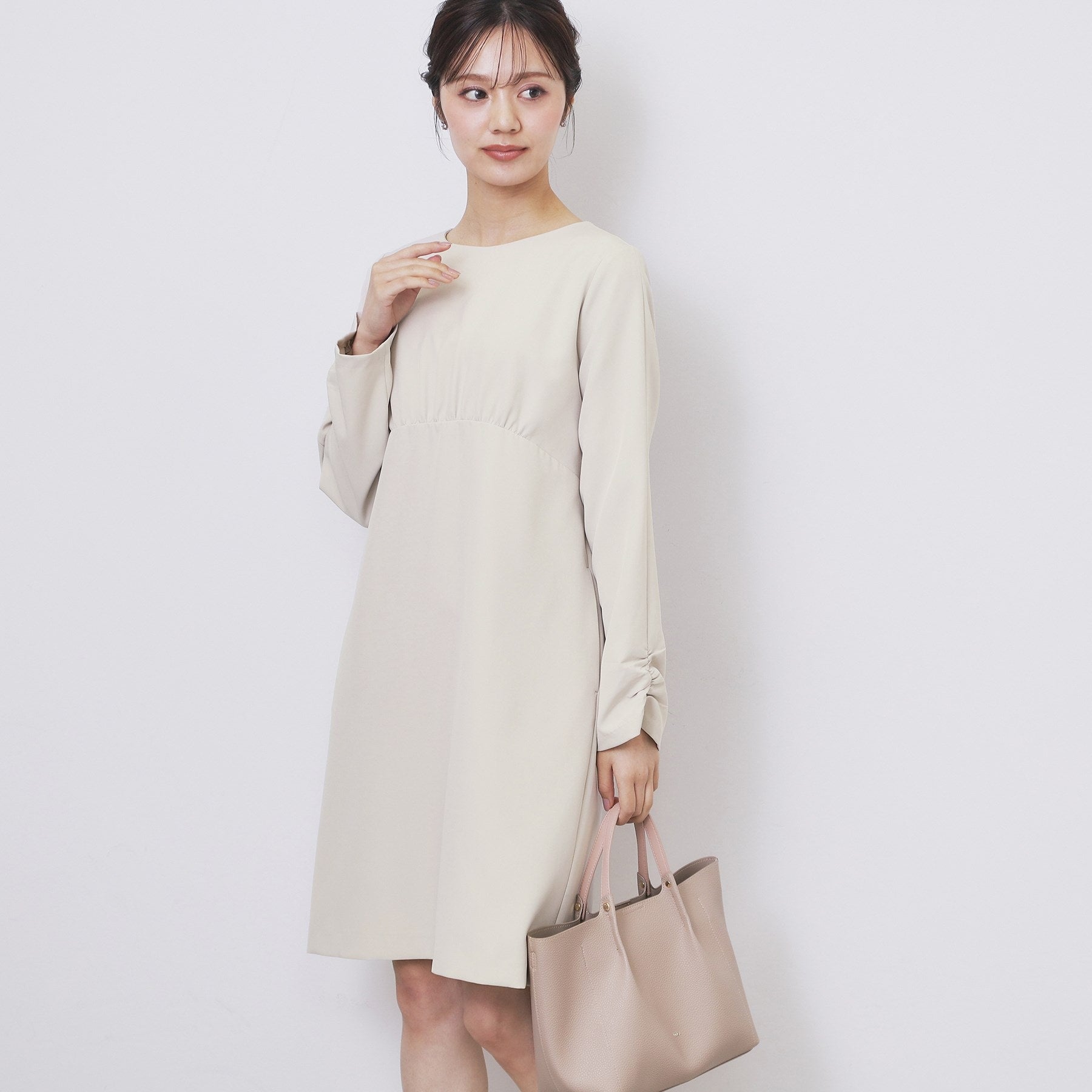 インデックス index ダブルクロスリボンスリーブサックワンピース【洗濯機可】 （ブラック(019)） ブラック(019)