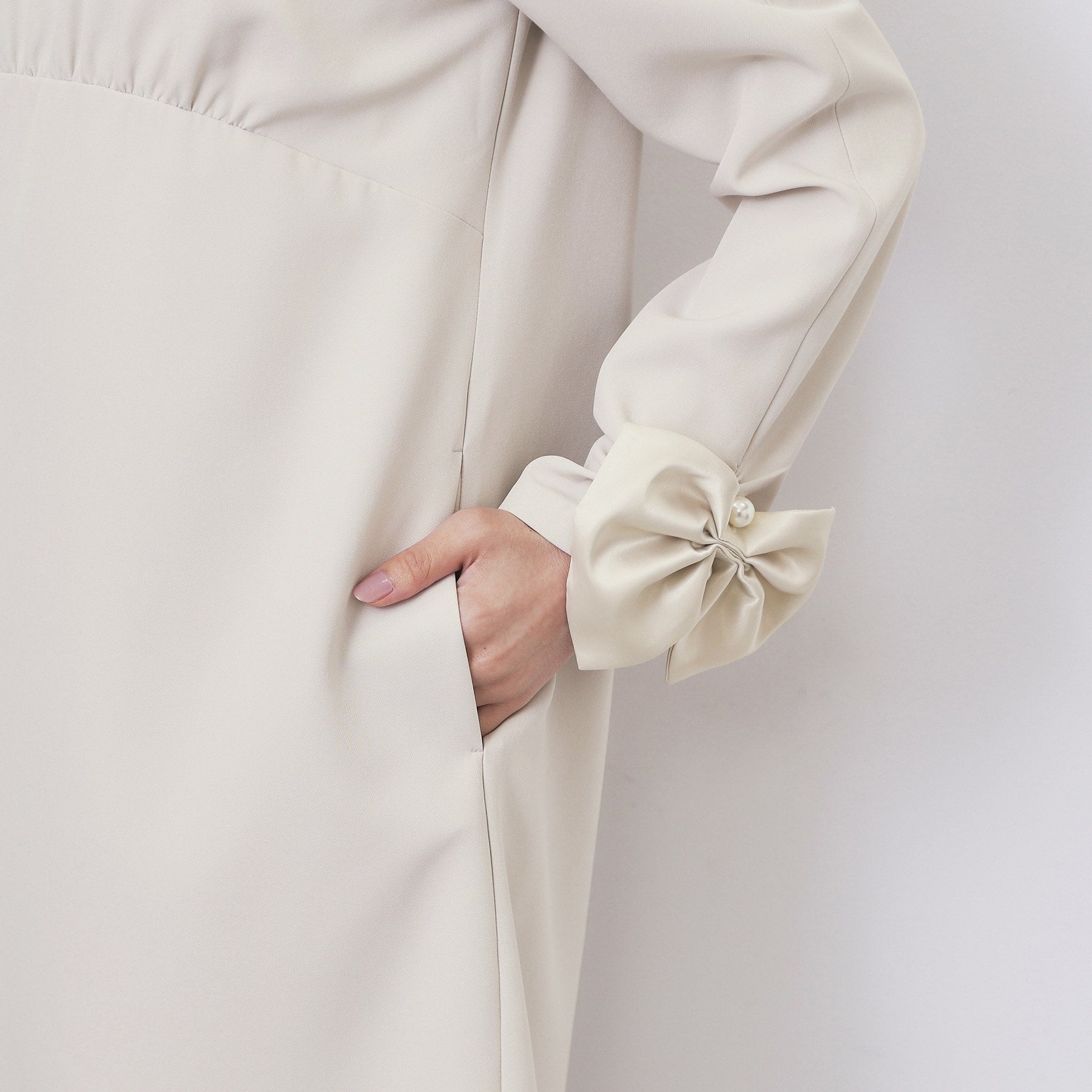 インデックス index ダブルクロスリボンスリーブサックワンピース【洗濯機可】 （ブラック(019)） ブラック(019)