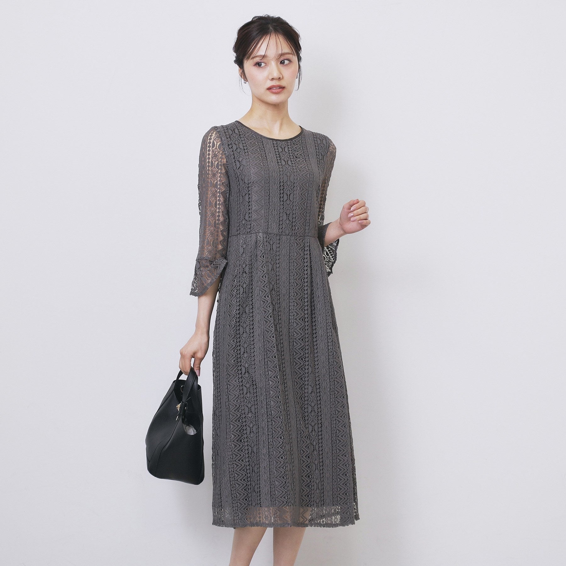 インデックス index 幾何ラインレースフレアスリーブワンピース【洗濯機可】 （ネイビー(094)） ネイビー(094)