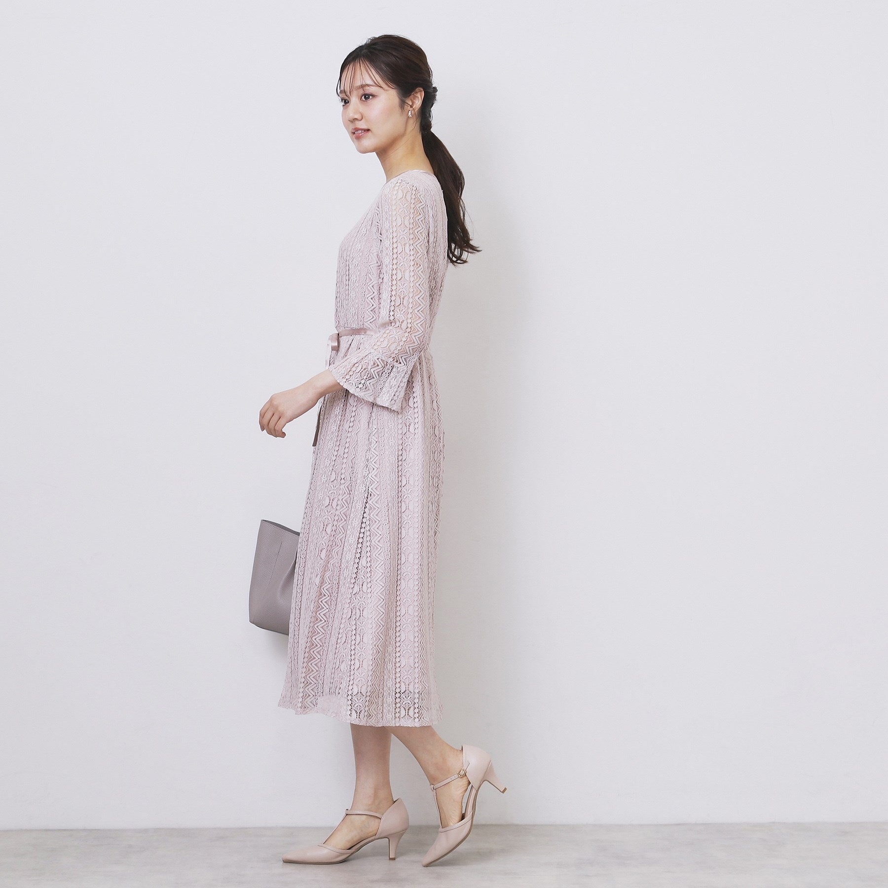 インデックス index 幾何ラインレースフレアスリーブワンピース【洗濯機可】 （ネイビー(094)） ネイビー(094)