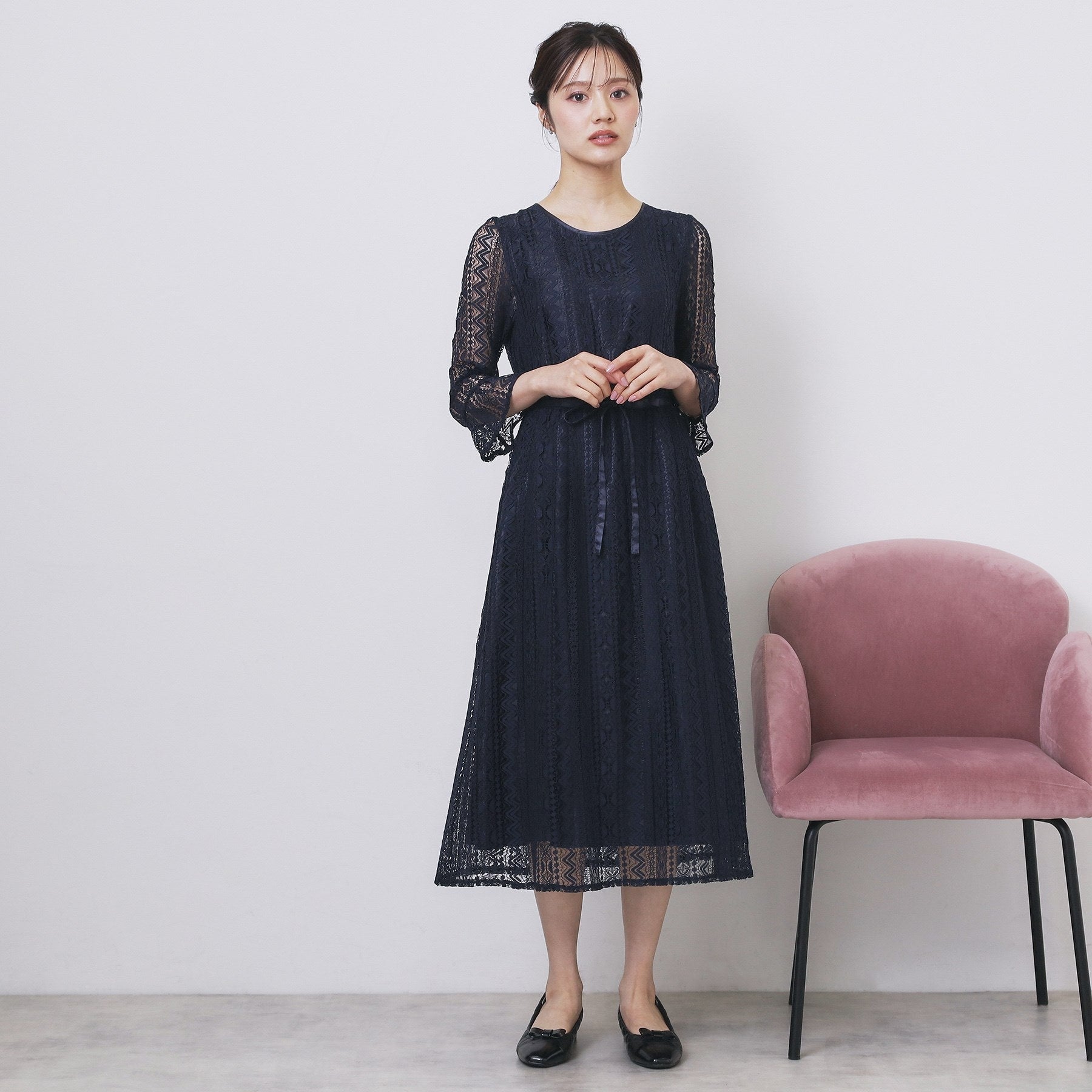 インデックス index 幾何ラインレースフレアスリーブワンピース【洗濯機可】 （ネイビー(094)） ネイビー(094)