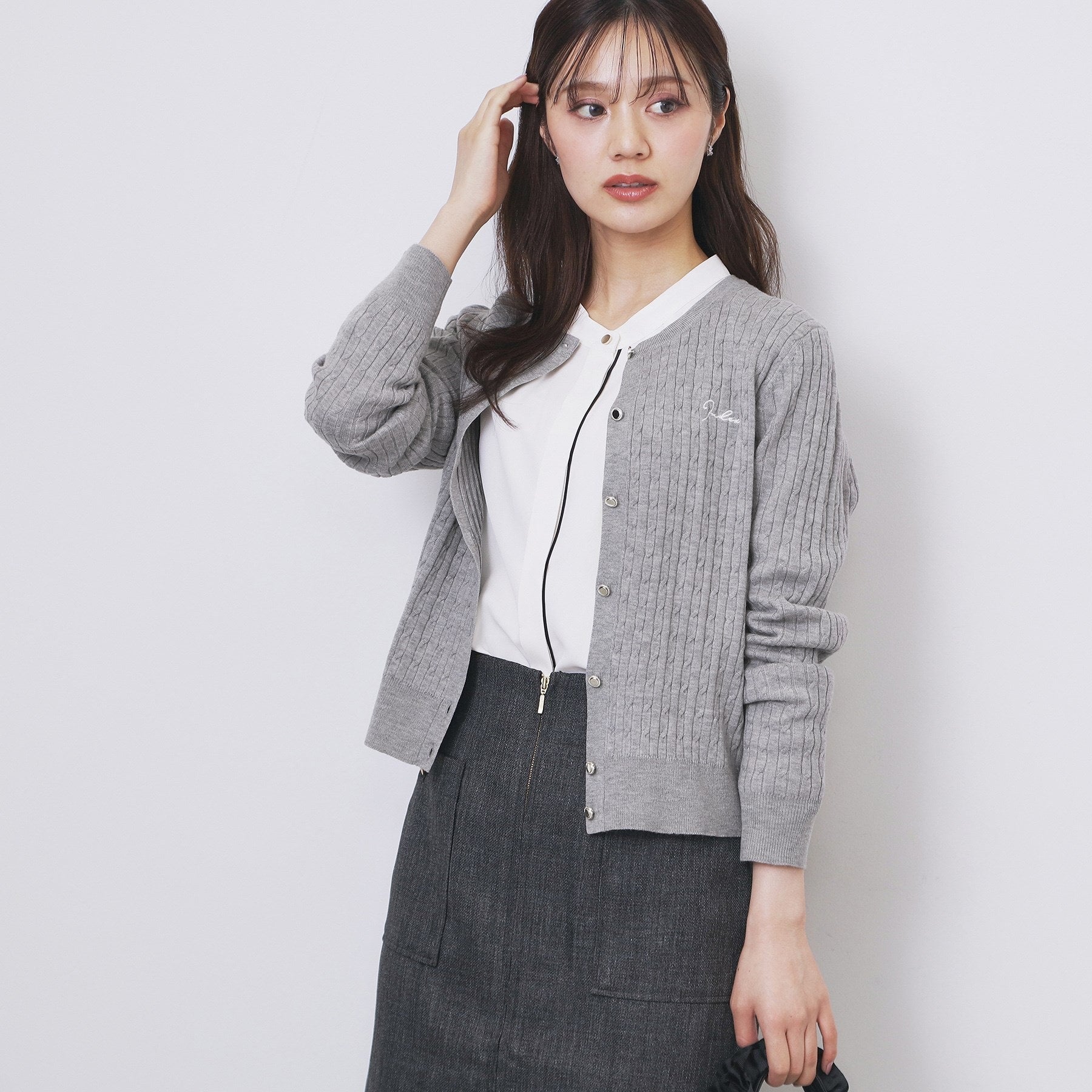 インデックス index ケーブルクルーネックカーディガン【洗濯機可】 （グレー(012)） グレー(012)