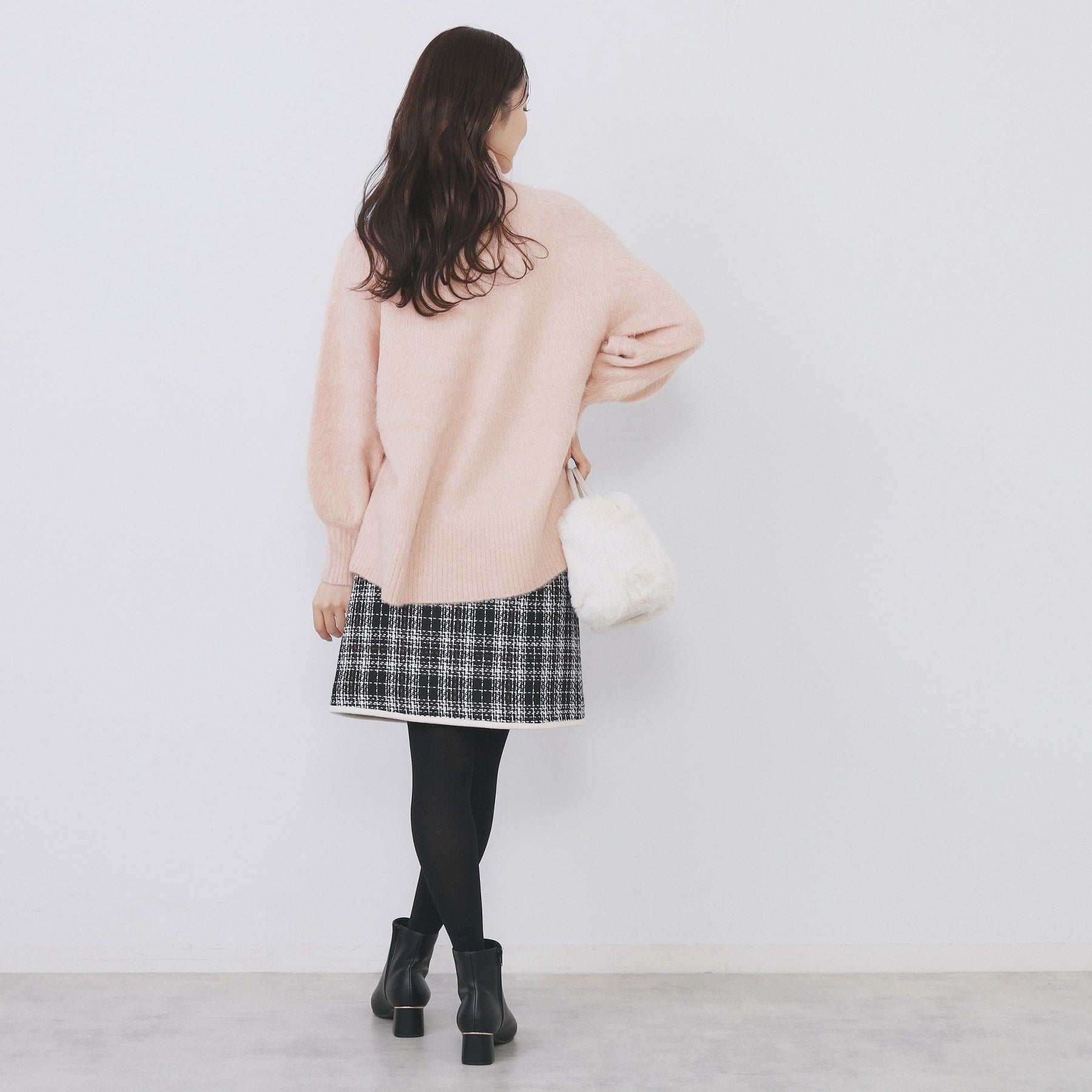 インデックス index ブライトフェザーハイネックパフニット【洗濯機可】 （グリーン(025)） グリーン(025)