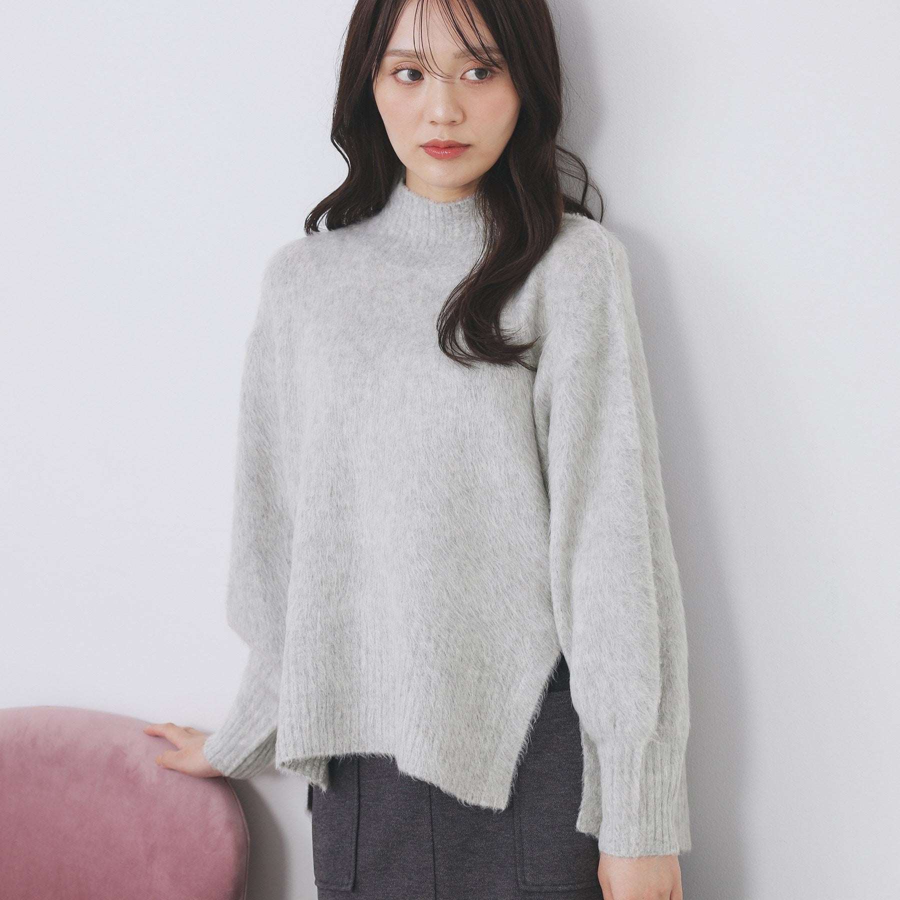 インデックス index ブライトフェザーハイネックパフニット【洗濯機可】 （グレー(012)） グレー(012)