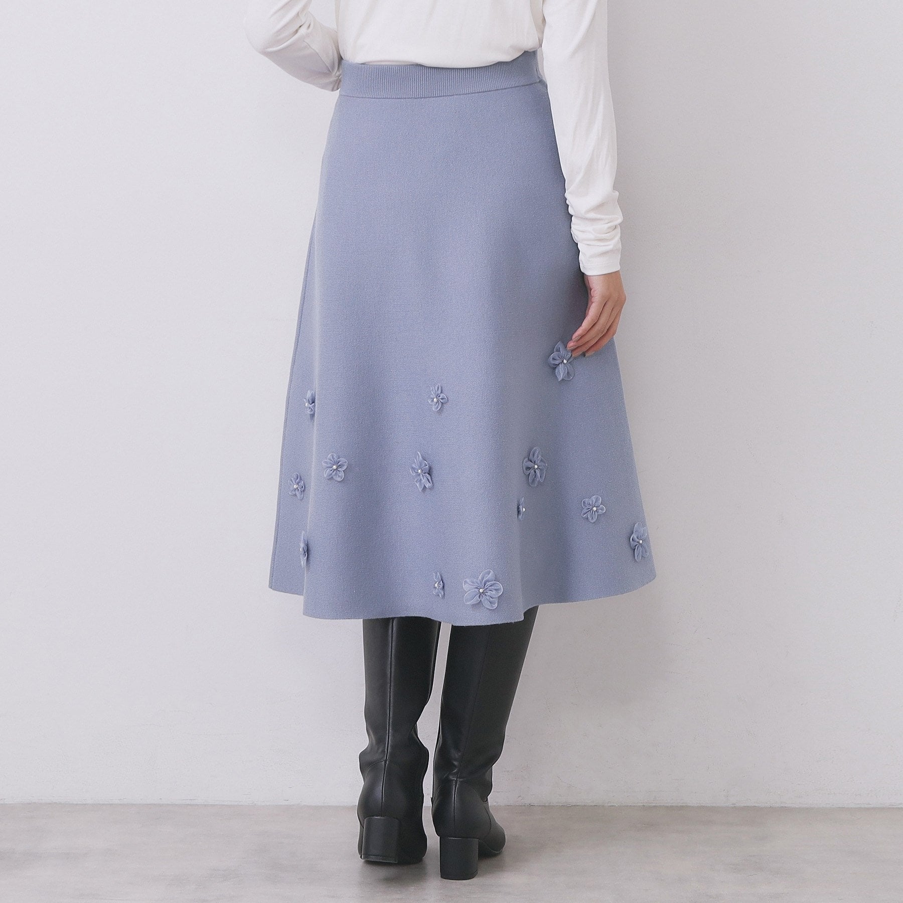 インデックス index 【W店限】オーガンフラワーニットフレアスカート【ハンドウォッシュOK】 （ブラック(019)） ブラック(019)