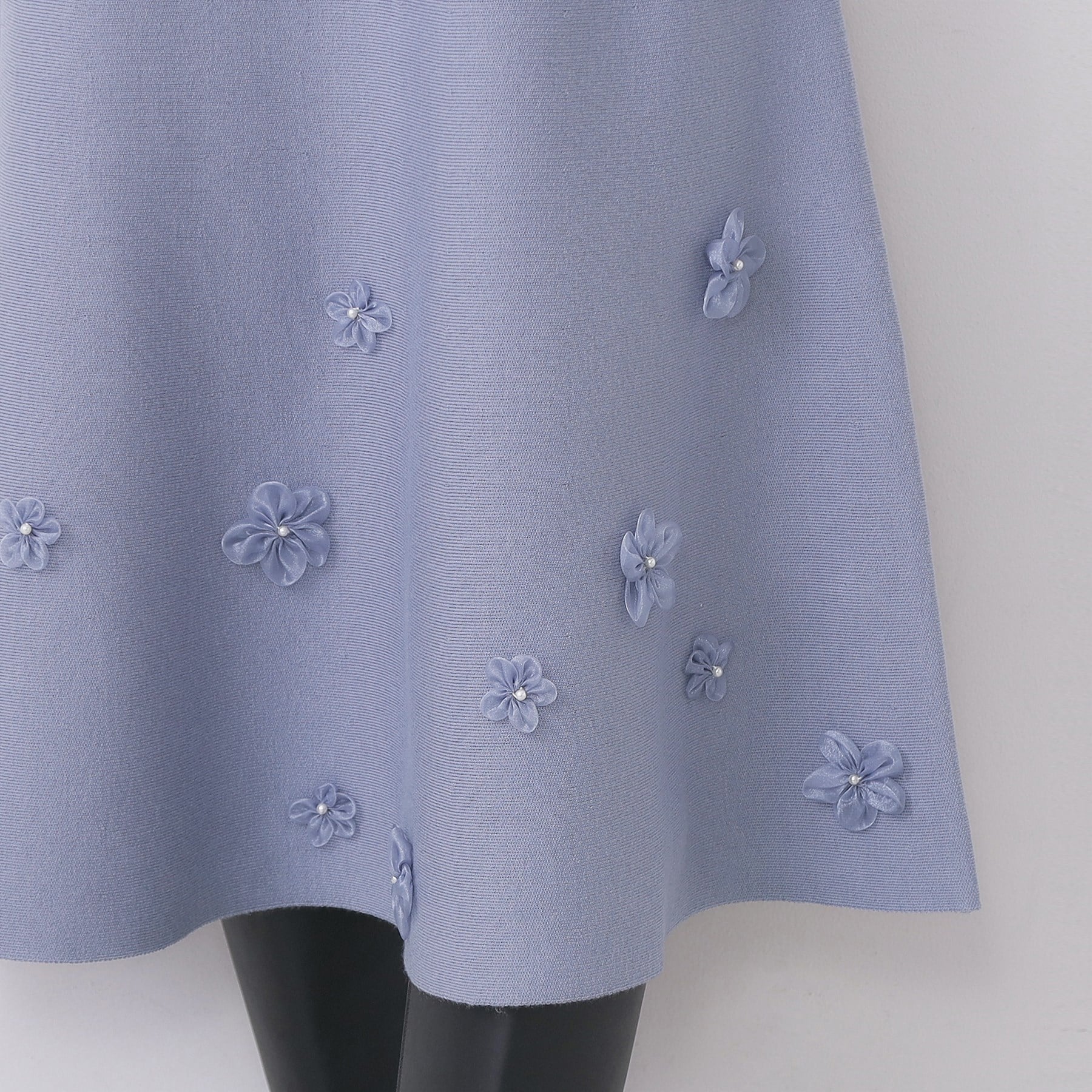 インデックス index 【W店限】オーガンフラワーニットフレアスカート【ハンドウォッシュOK】 （ブラック(019)） ブラック(019)